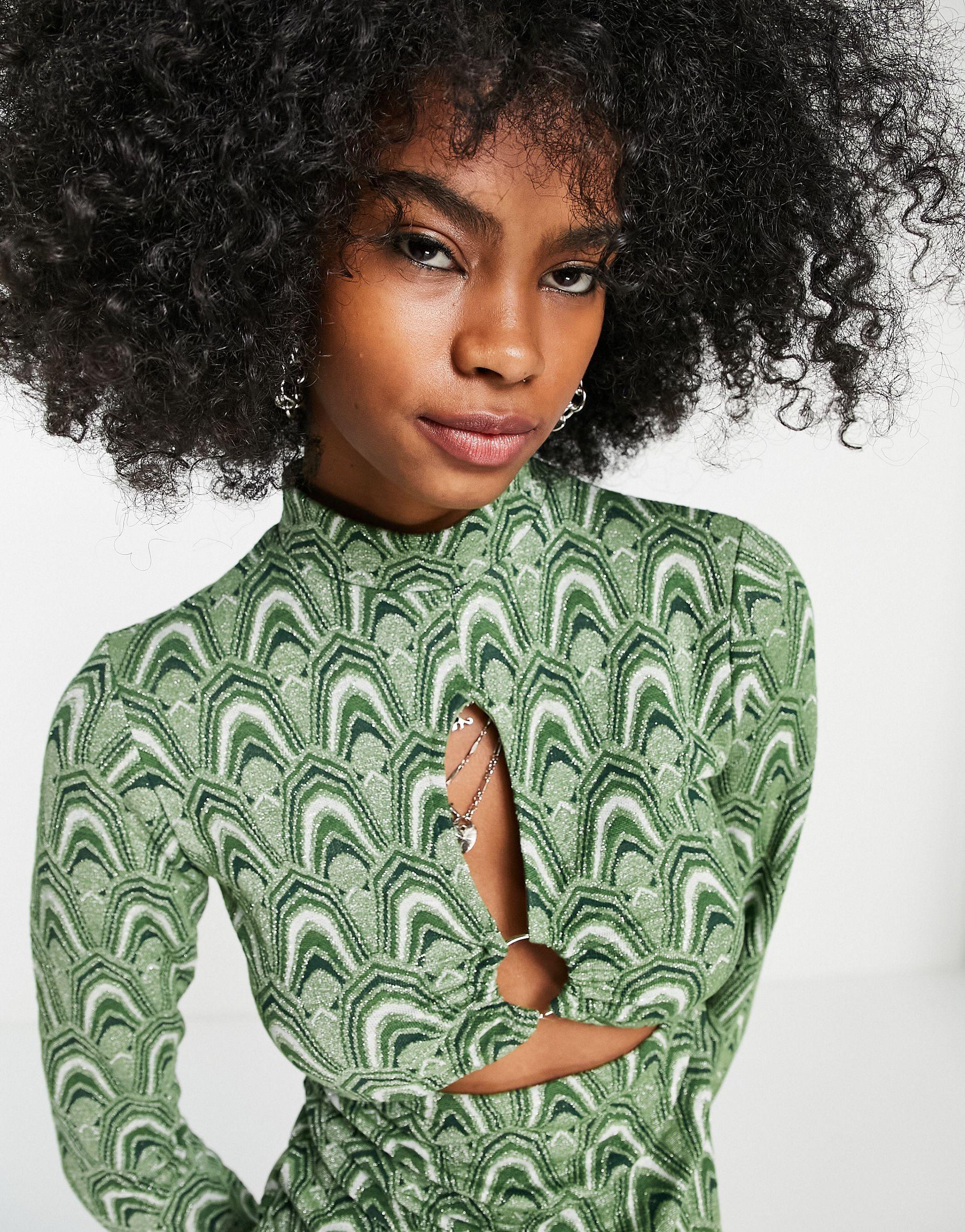 Bershka Jacquard Cut Out Dress in Green 