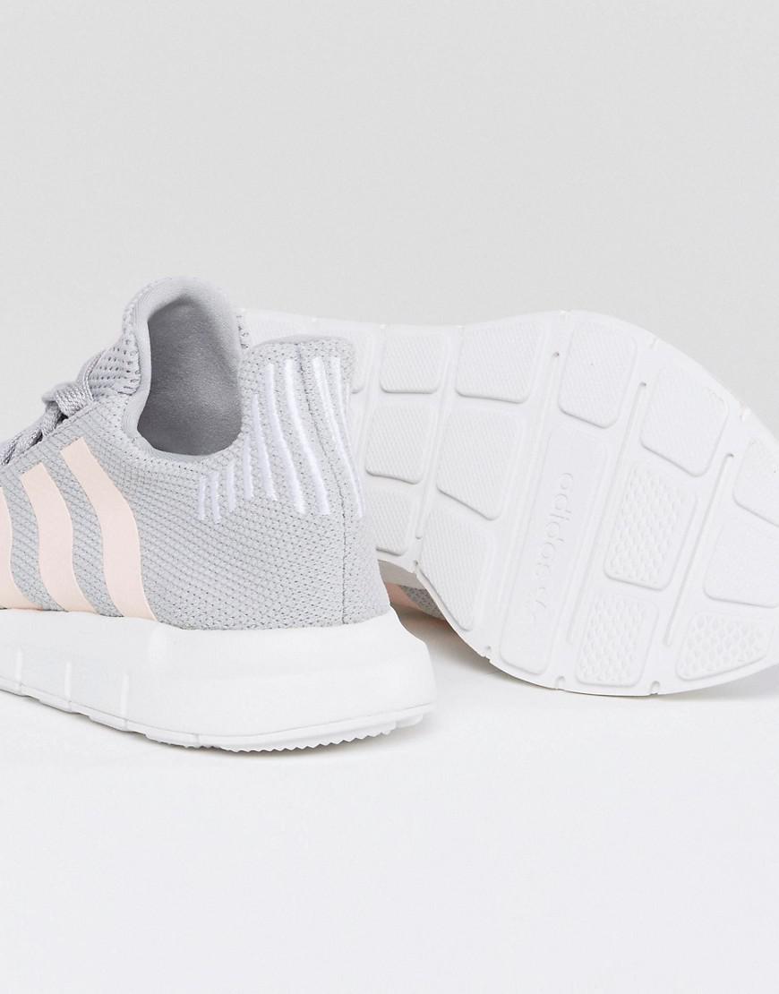 adidas Originals Originals Swift Run Sneakers In Gray With Pink Stripe |  Lyst
