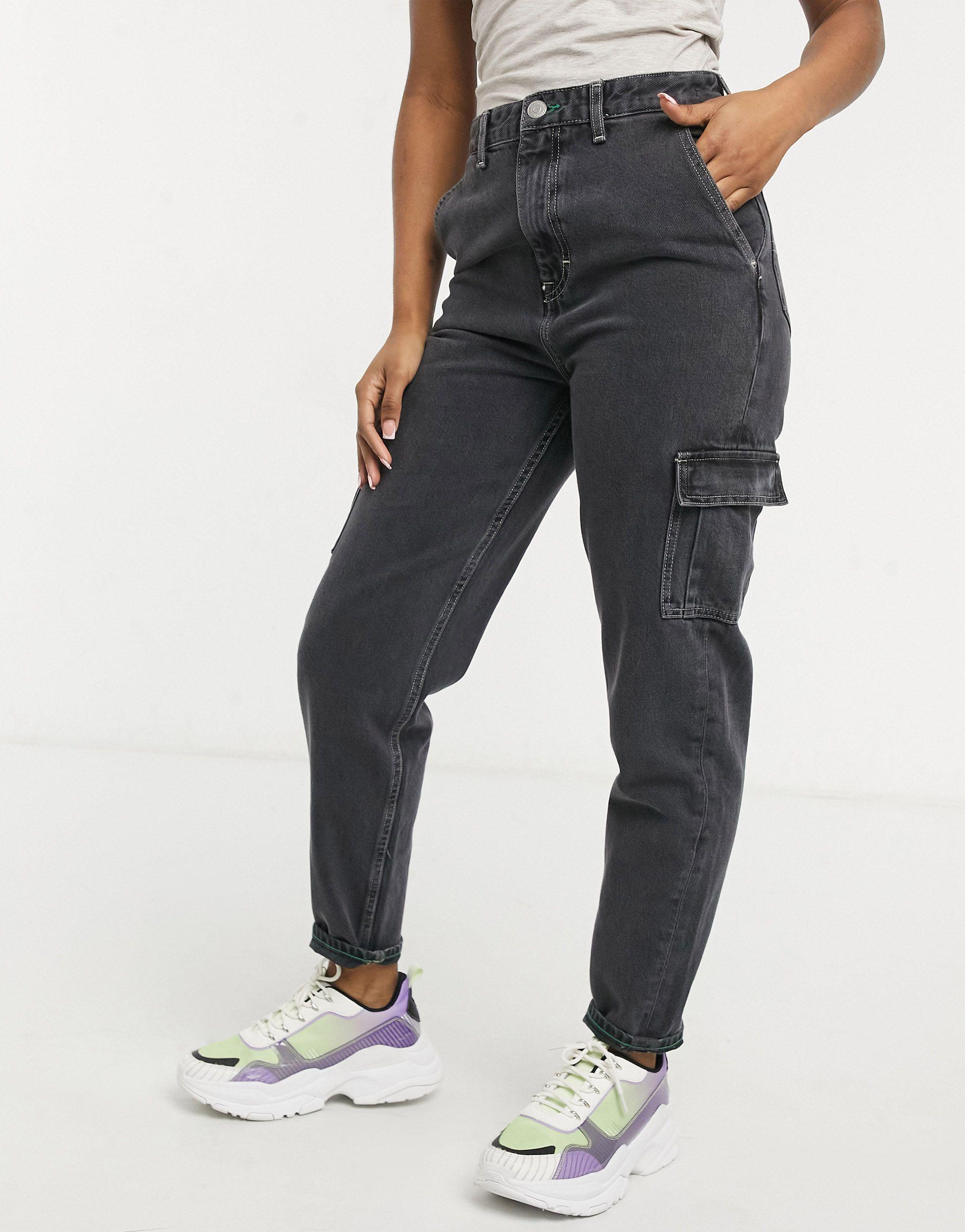 tommy jeans cargo mom jeans
