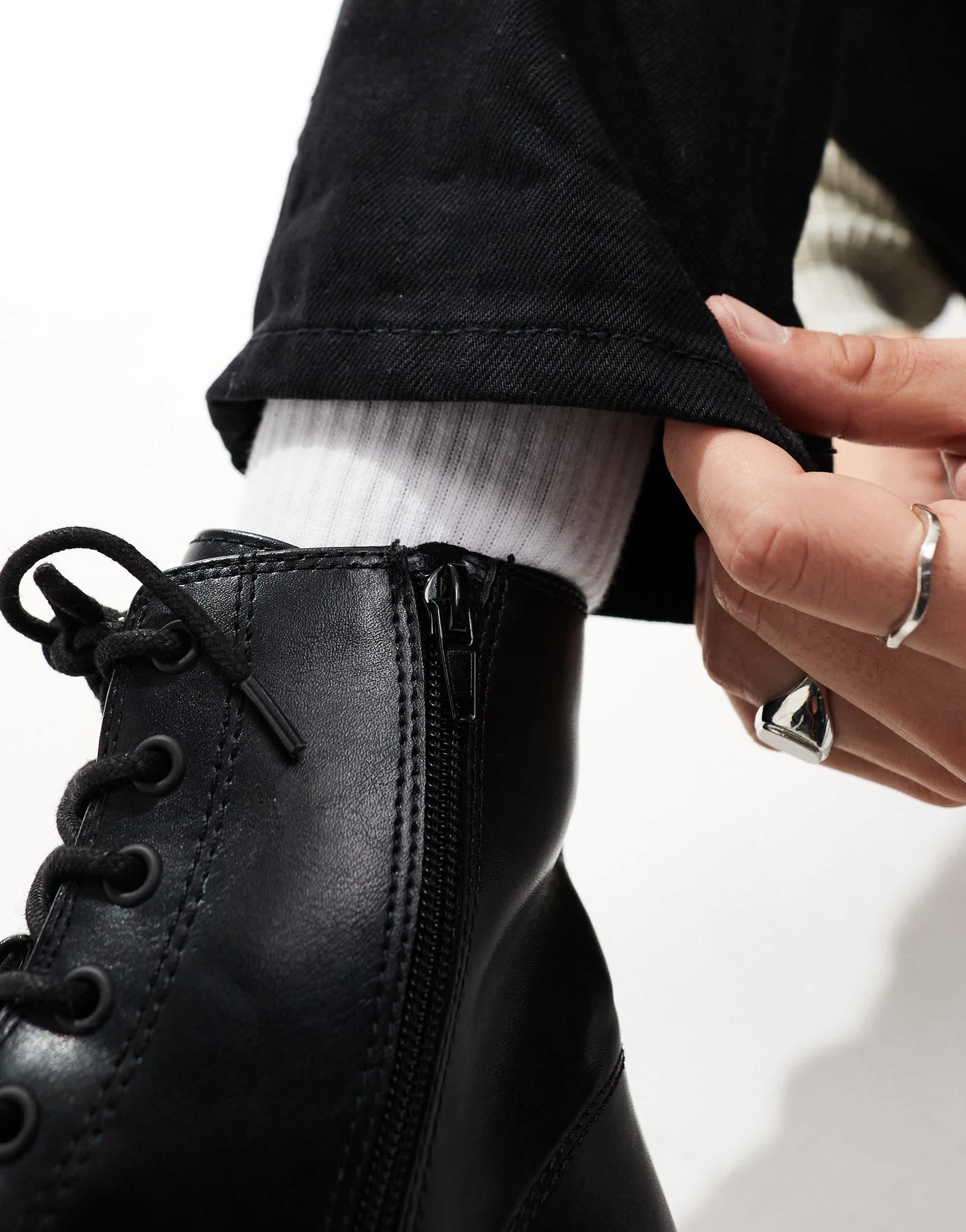 Pull&Bear Lace Up Boot in Black for Men Lyst