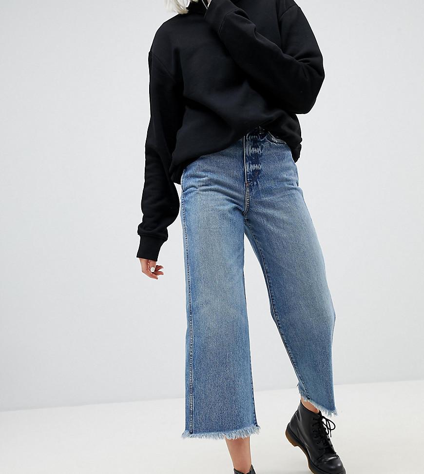 wide leg raw hem jeans