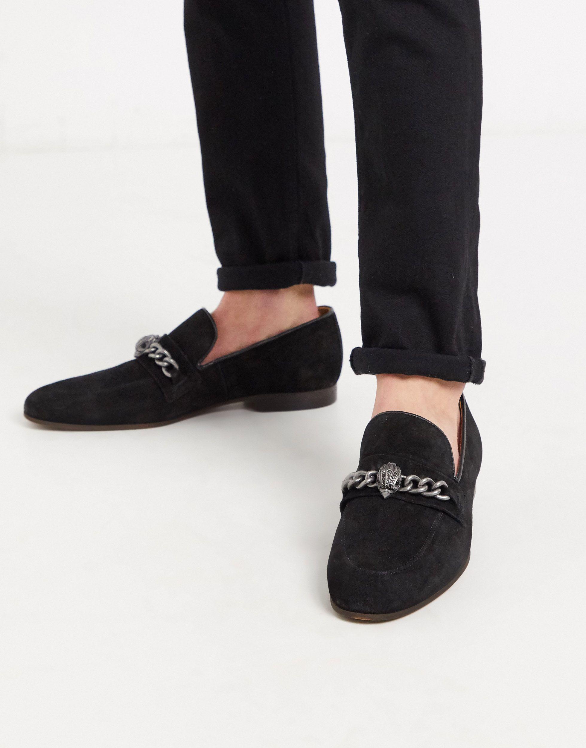 Mocasines Chelsea con cadena dorada con águila Kurt Geiger de hombre de  color Negro | Lyst