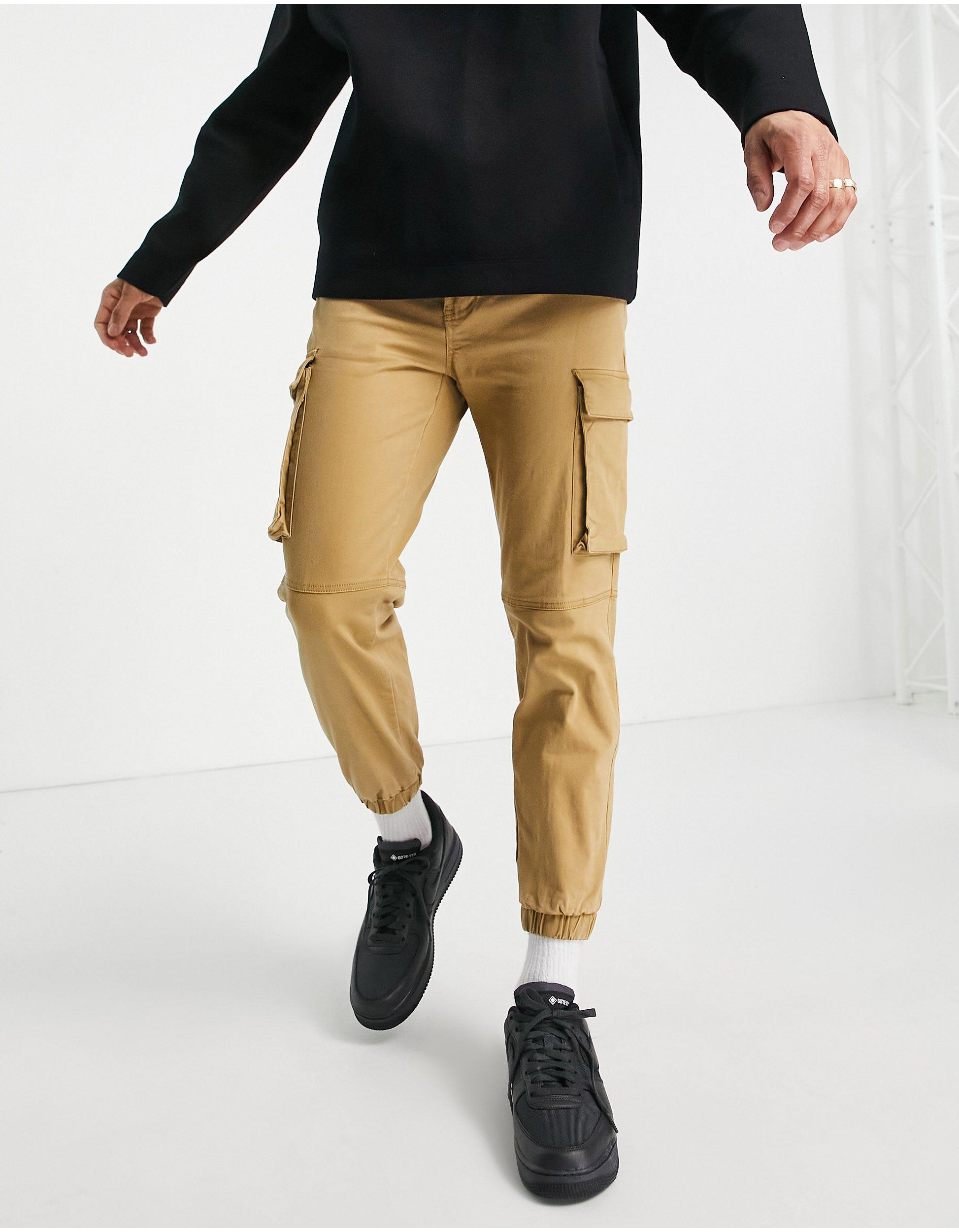 Pantaloni cargo sabbia con cinturaPull\u0026Bear in Denim da Uomo | Lyst
