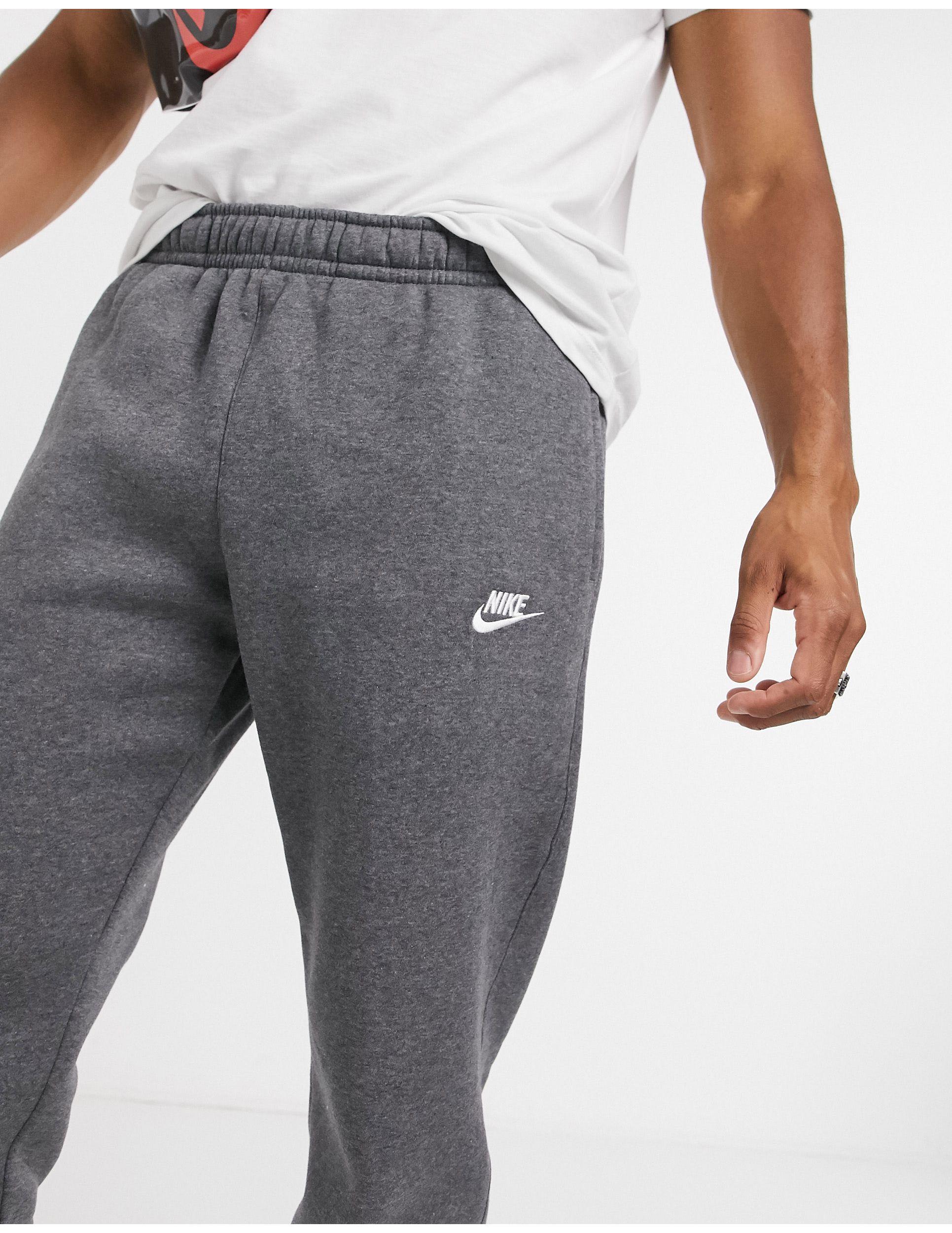Nike Club Casual Fit Cuffed Tracksuit Pants in Green (Gray) for Men - Lyst
