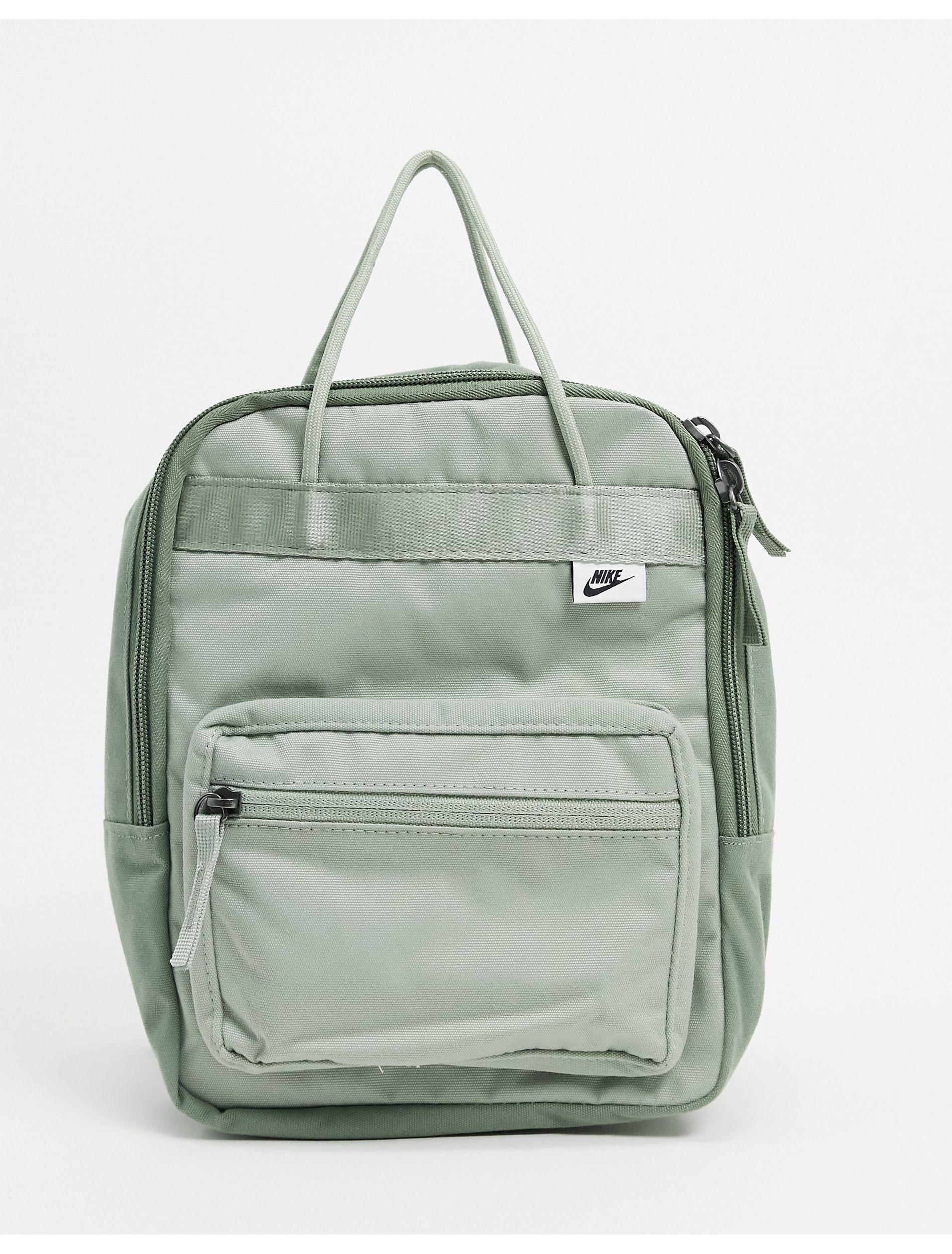 Petit sac à dos rectangulaire - kaki Nike en coloris Vert | Lyst