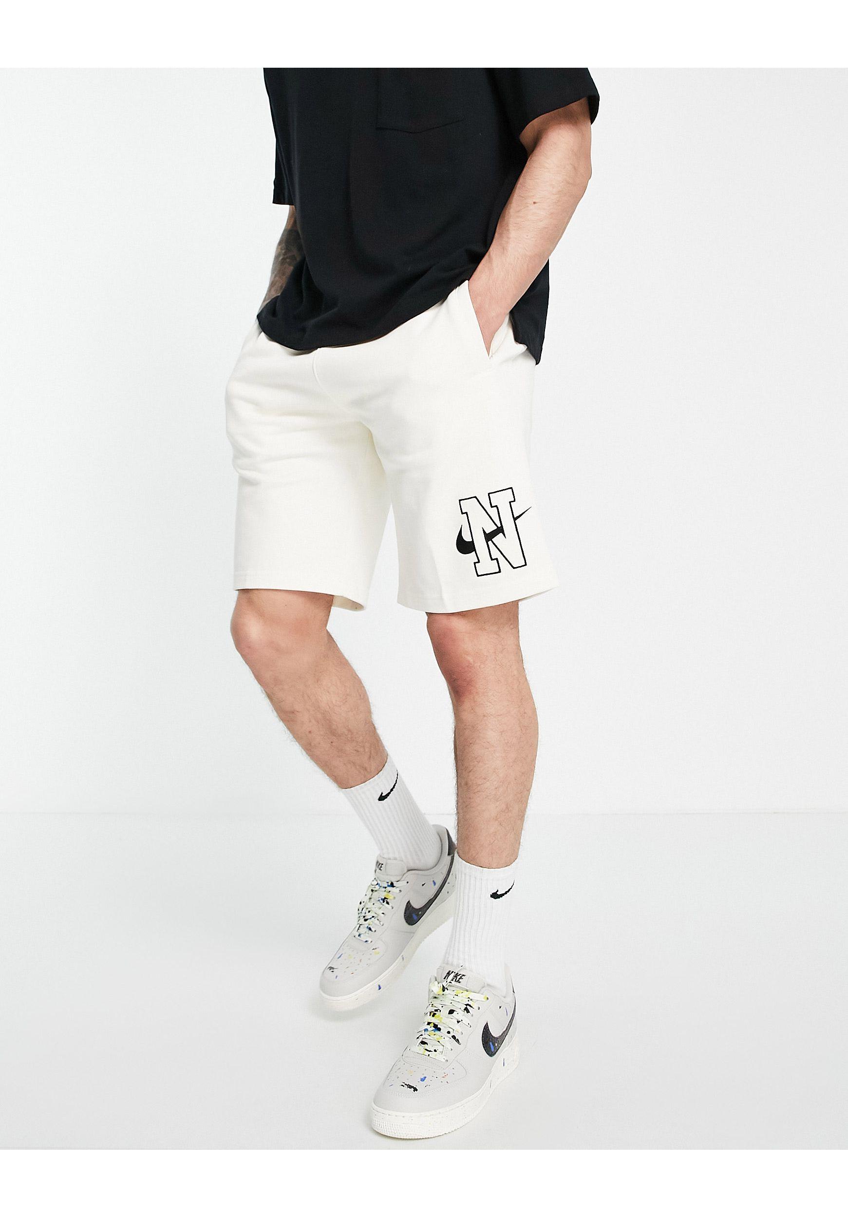 Nike Retro Logo Fleece Shorts in White 