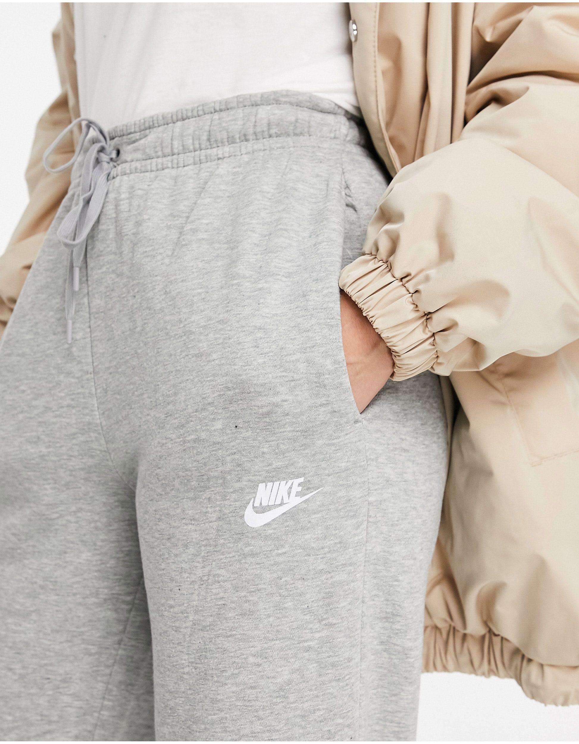 Nike Club Essentials Open Hem Sweatpants in Gray | Lyst