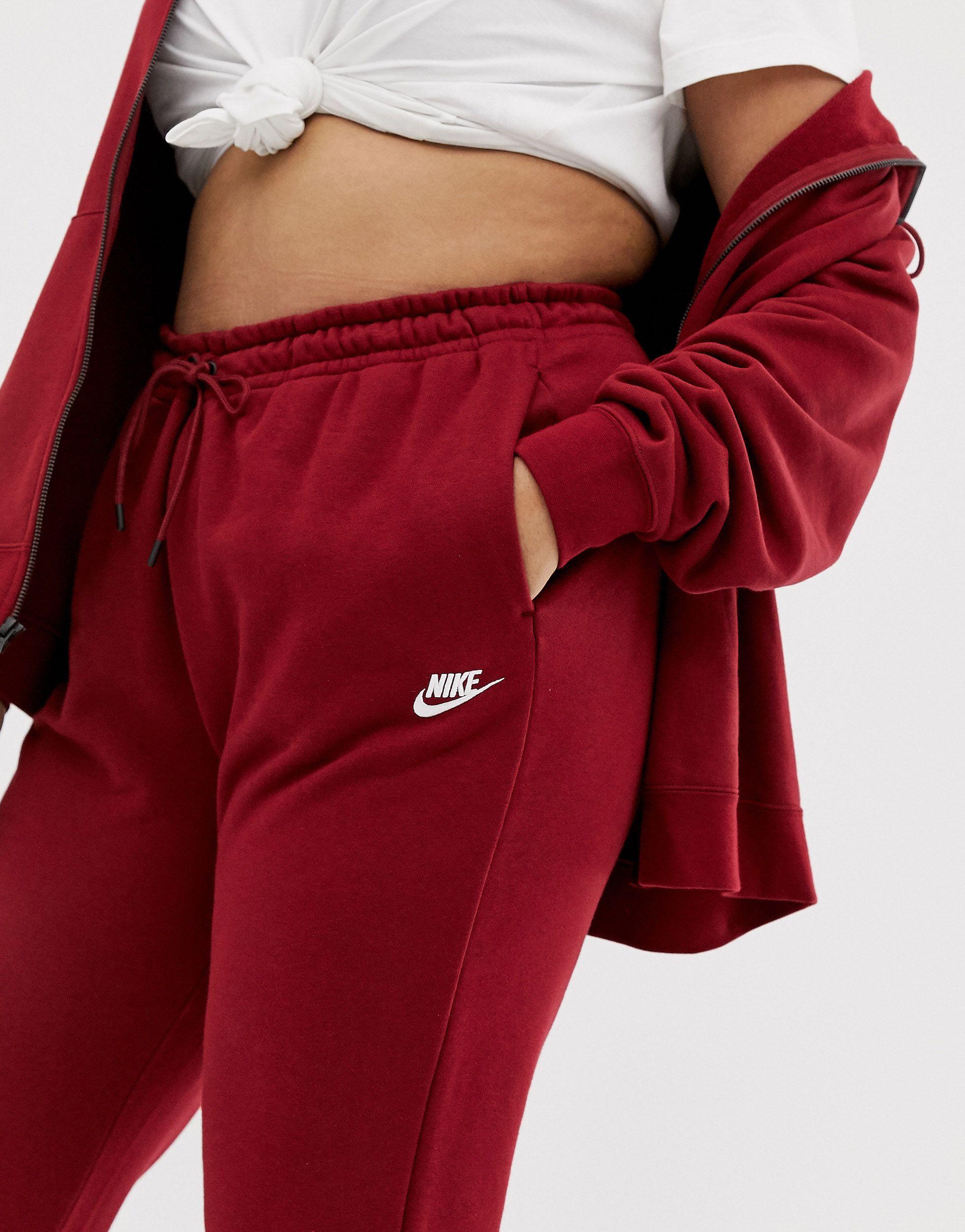 Plus - Essentials - Joggers - Bordeaux Nike en coloris Rouge | Lyst