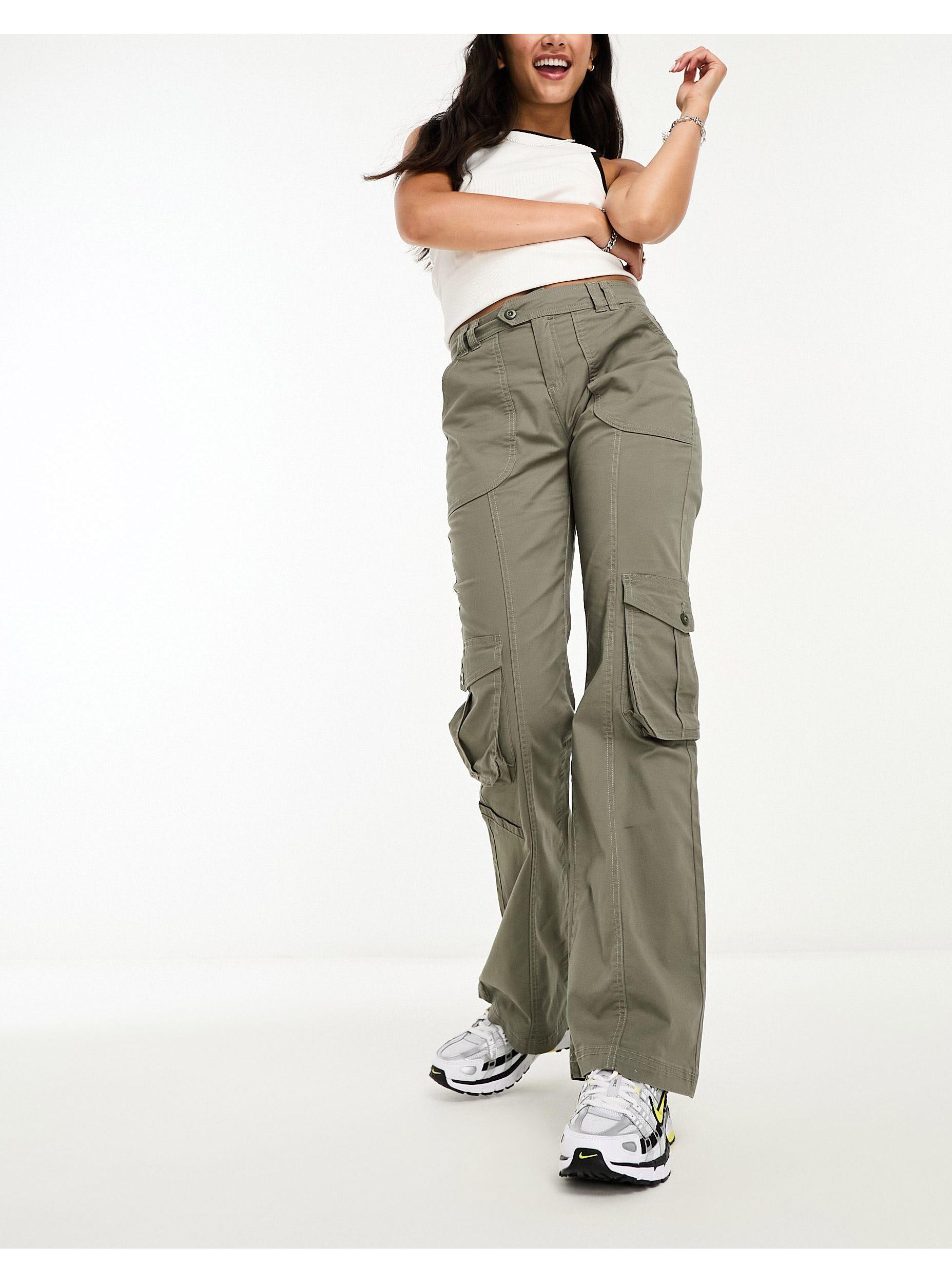 Cotton On Cotton On Bootleg Cargo Pants in Green