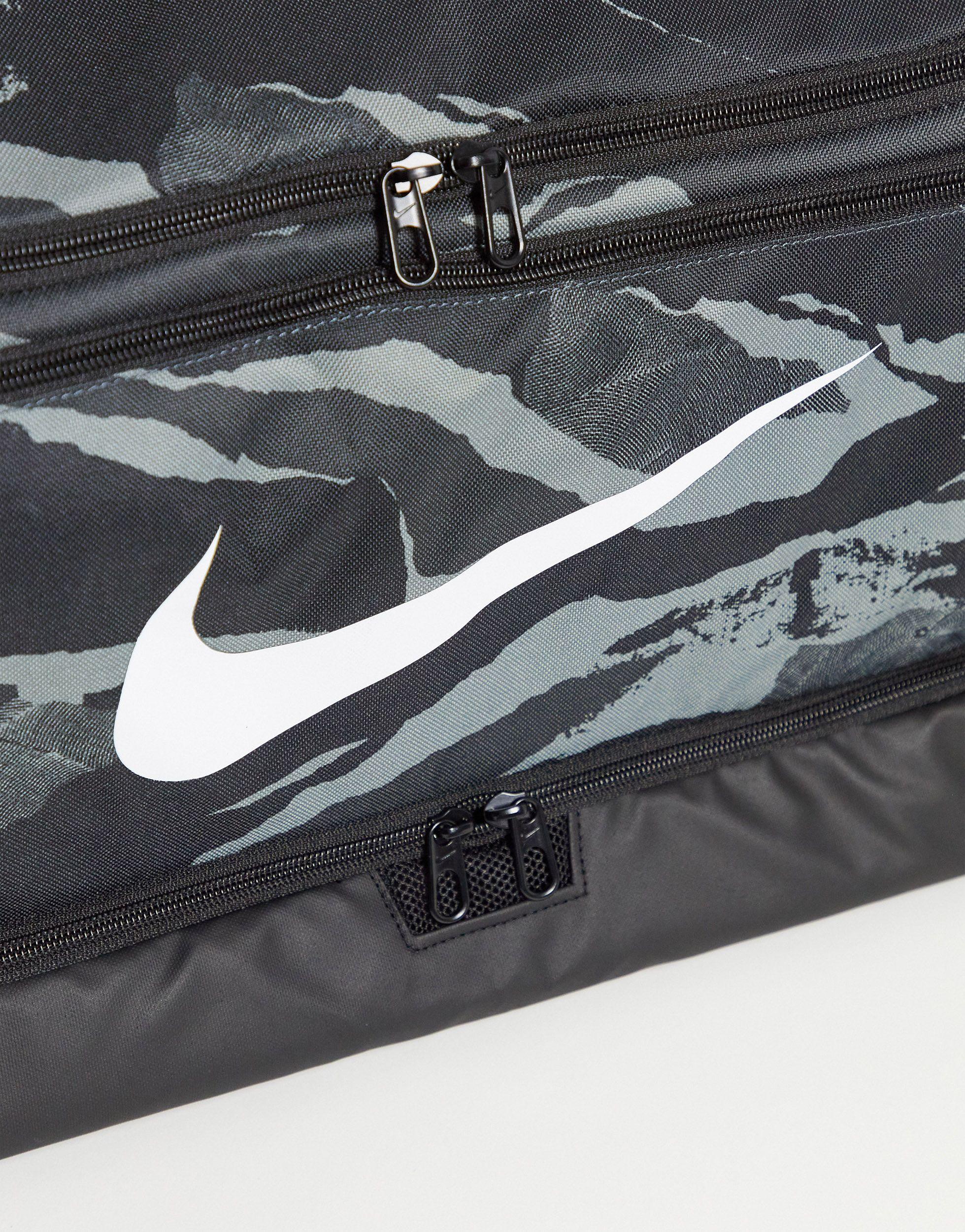 Nike Weekendtas Met Camouflageprint in het Zwart voor heren - Lyst