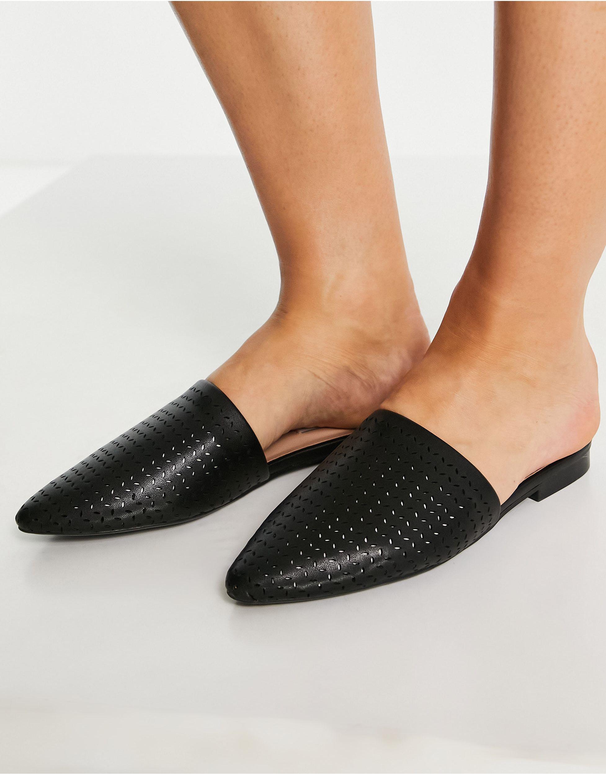 mules plates pointues