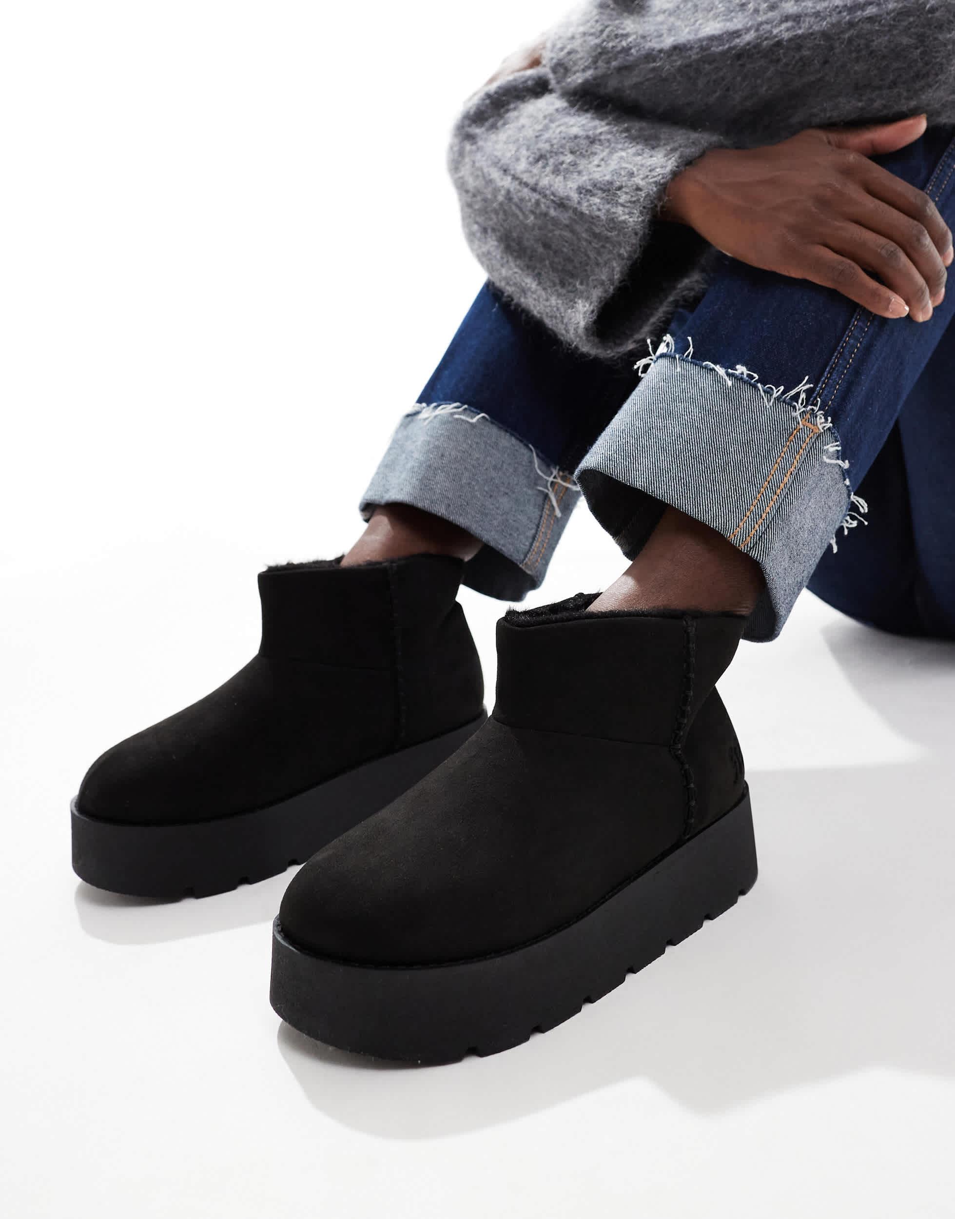 Pull and bear sock boots deals
