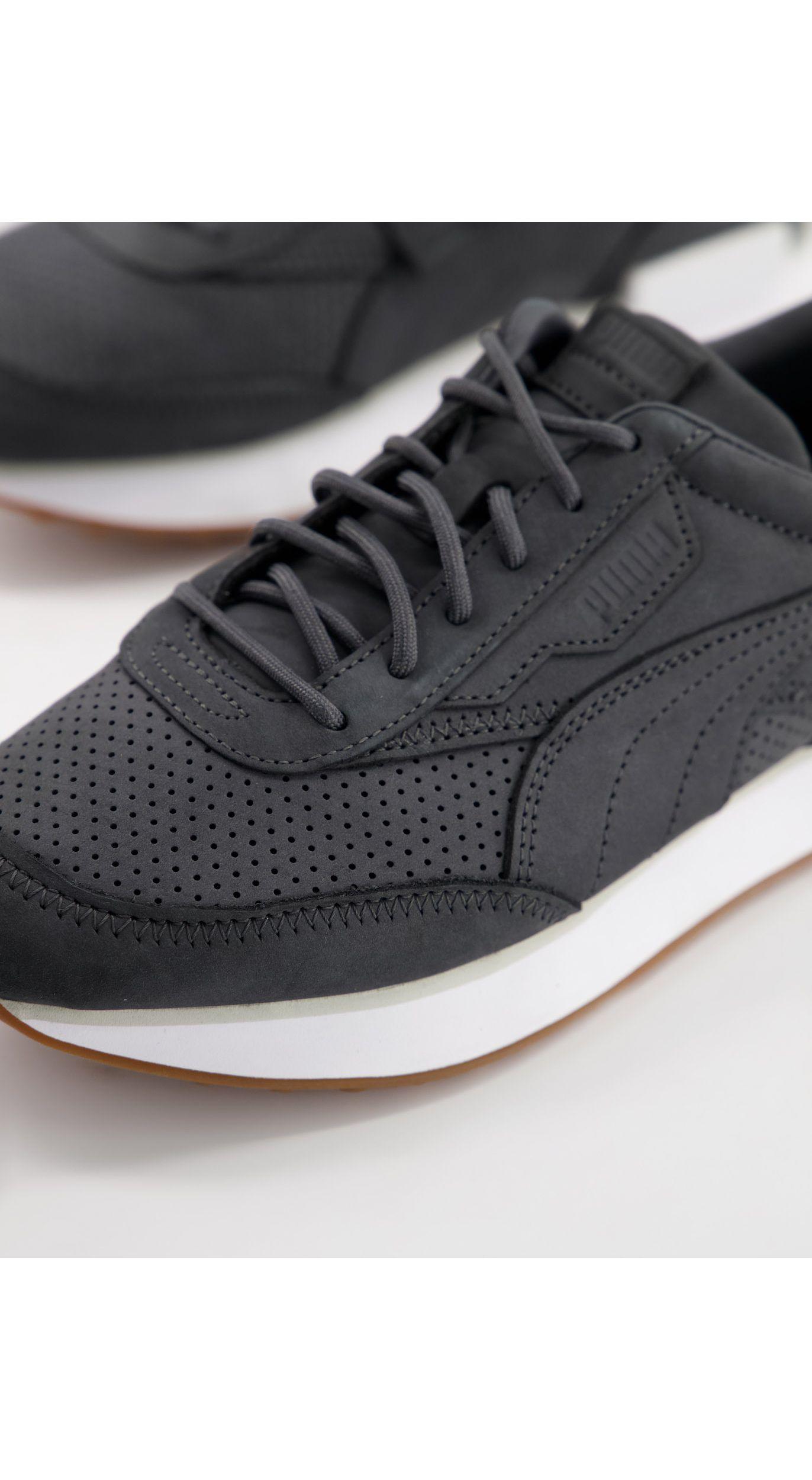 puma future rider black and white