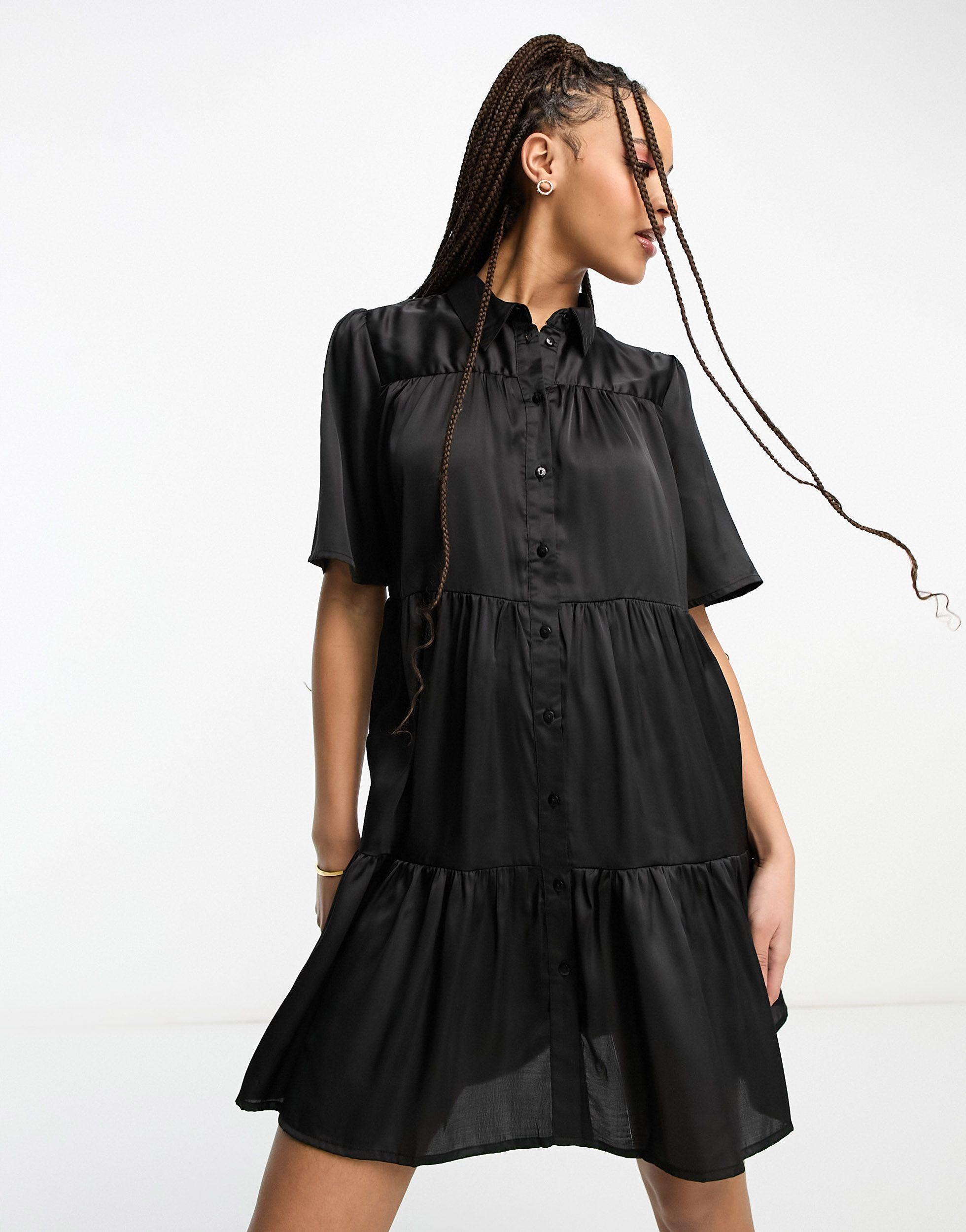 Vestito grembiule corto nero di Jdy in Nero Lyst