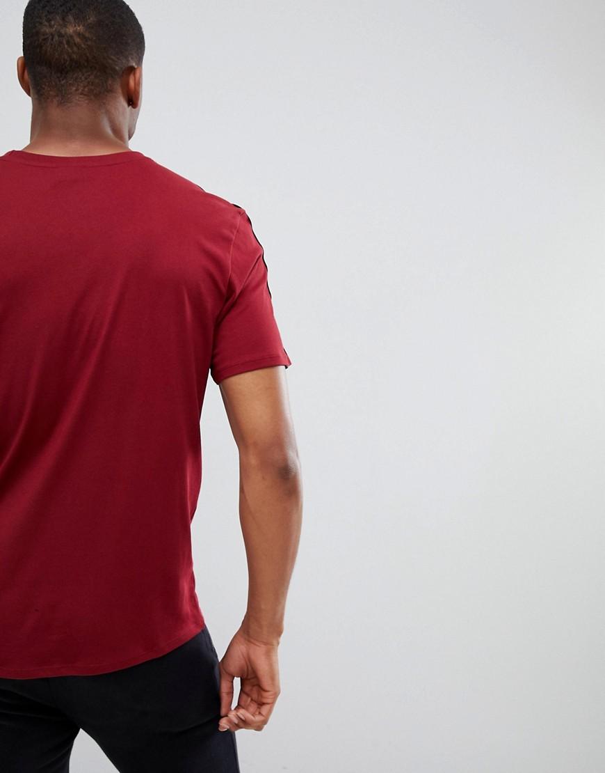 t shirt nike avec bande