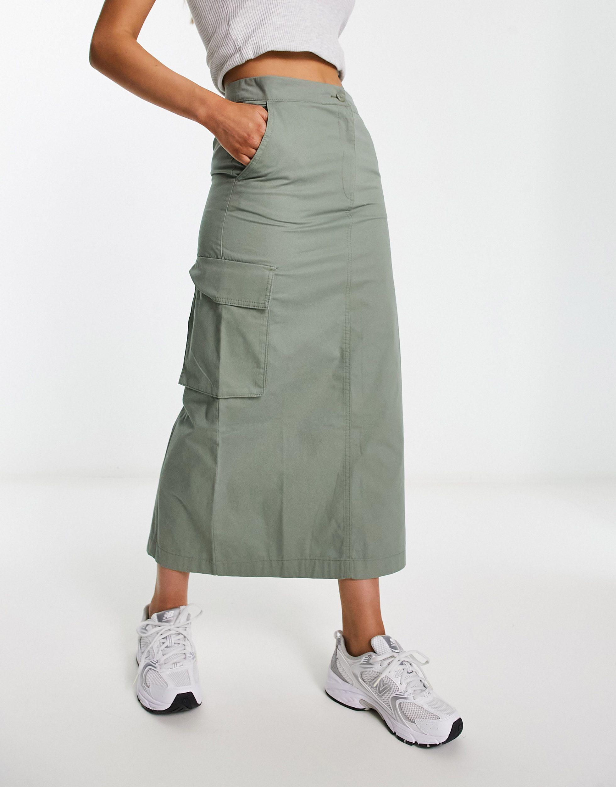 Monki Cargo Midi Skirt With Front Pockets in Green | Lyst