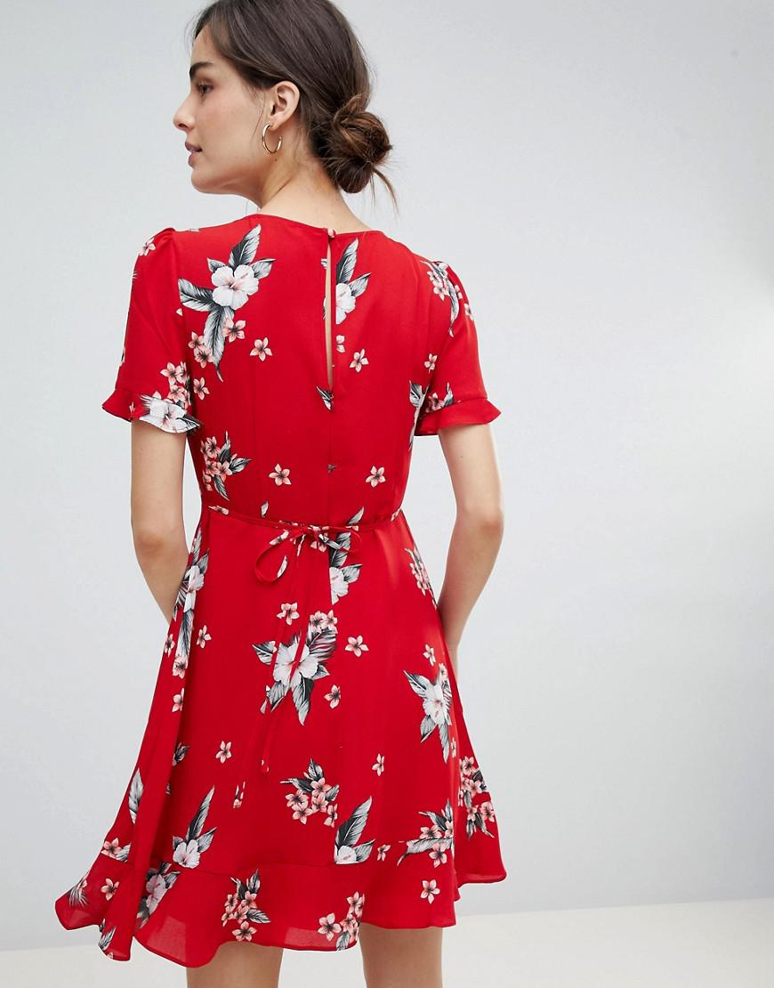 Oasis Floral Print Ruched Front Tea Dress in Red | Lyst UK