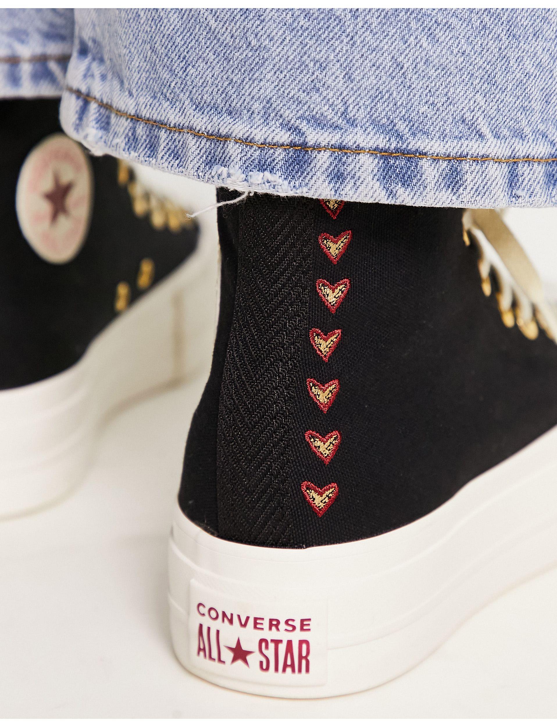 cantidad de ventas sensibilidad Parpadeo Converse Chuck Taylor All Star Lift Hi Platform Sneakers With Heart  Embroidery in Blue | Lyst