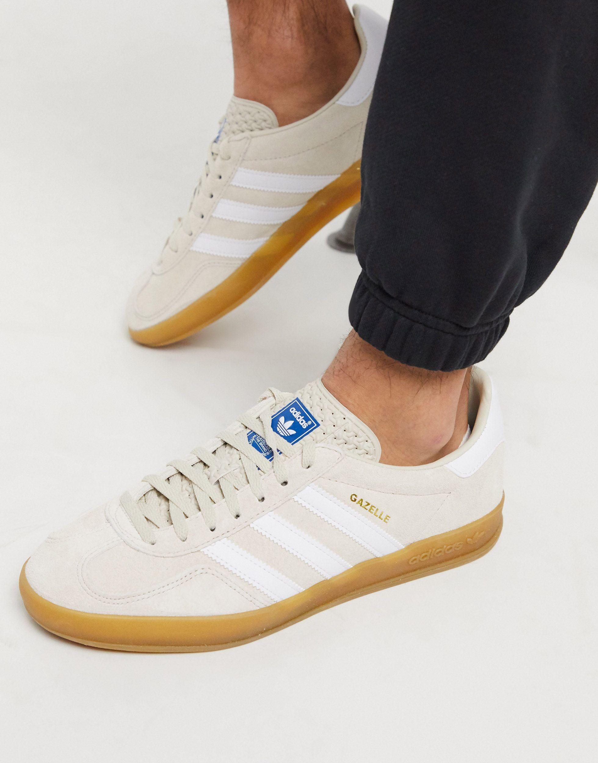 gazelle blanche semelle marron