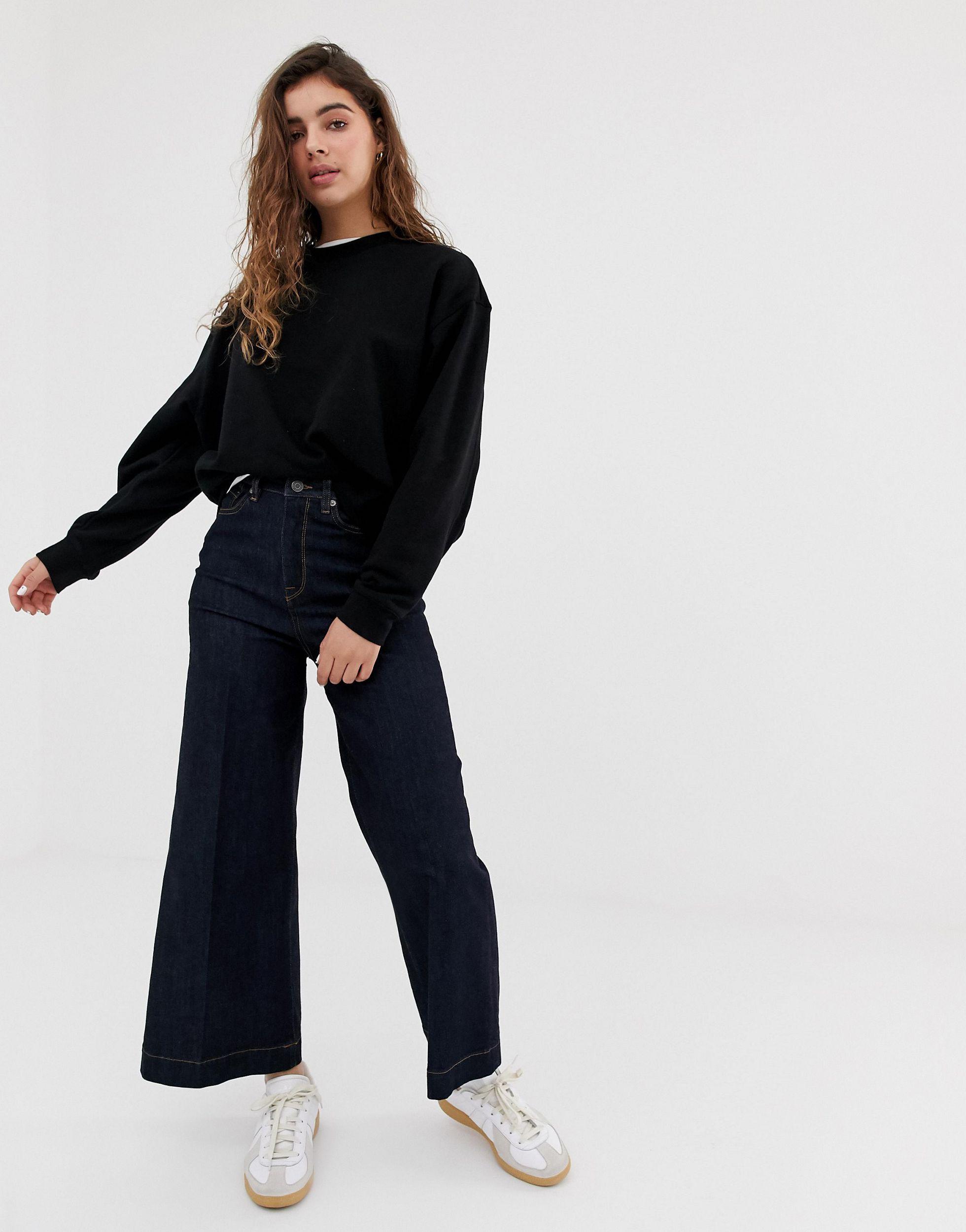 Weekday cropped clearance sweatshirt