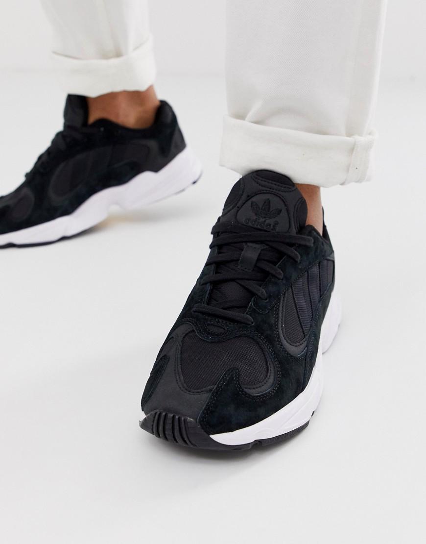 all black suede yung 1s