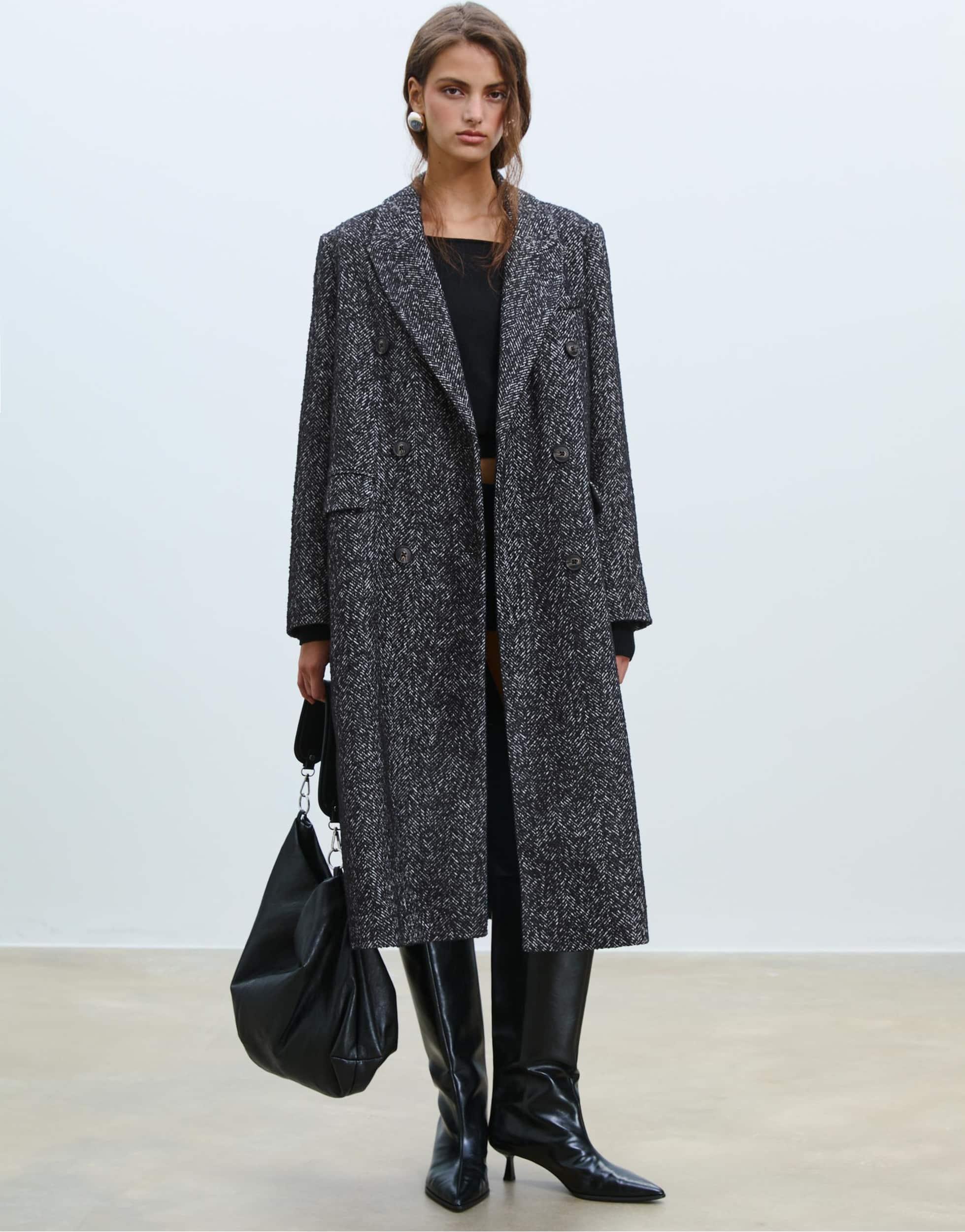 Black Stradivarius Mantel Schwarz Stradivarius – Elegante Longline