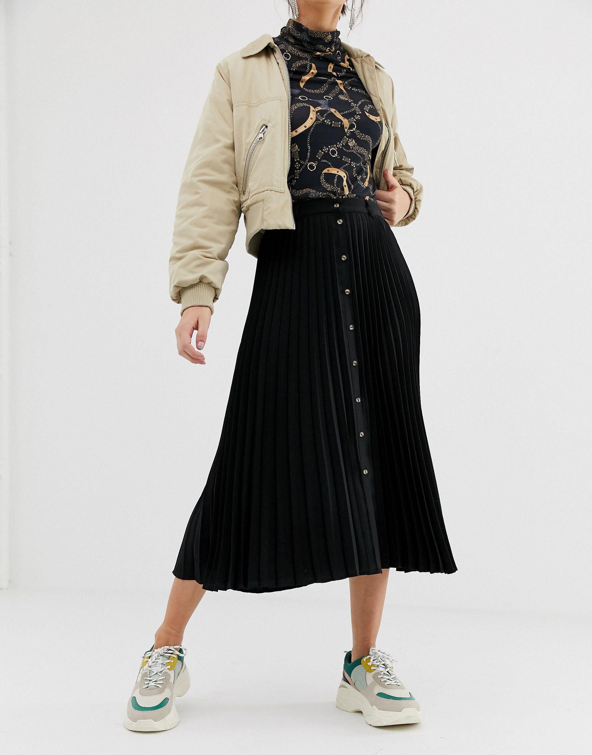 Pleated skirt stradivarius hotsell