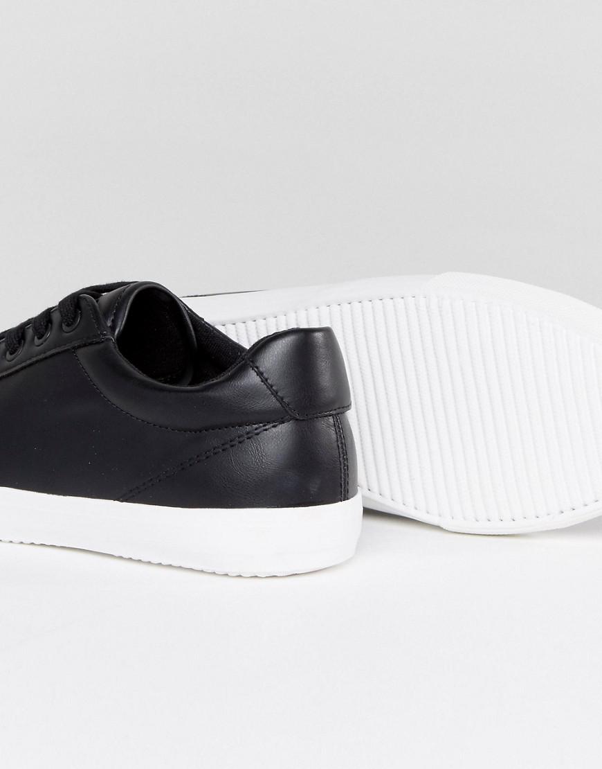 pull and bear black trainers