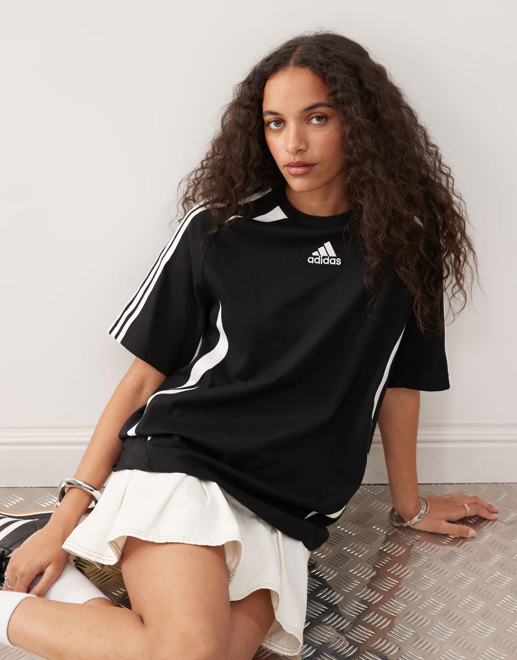 adidas Originals T-shirts for Women Online Sale up to 55% off