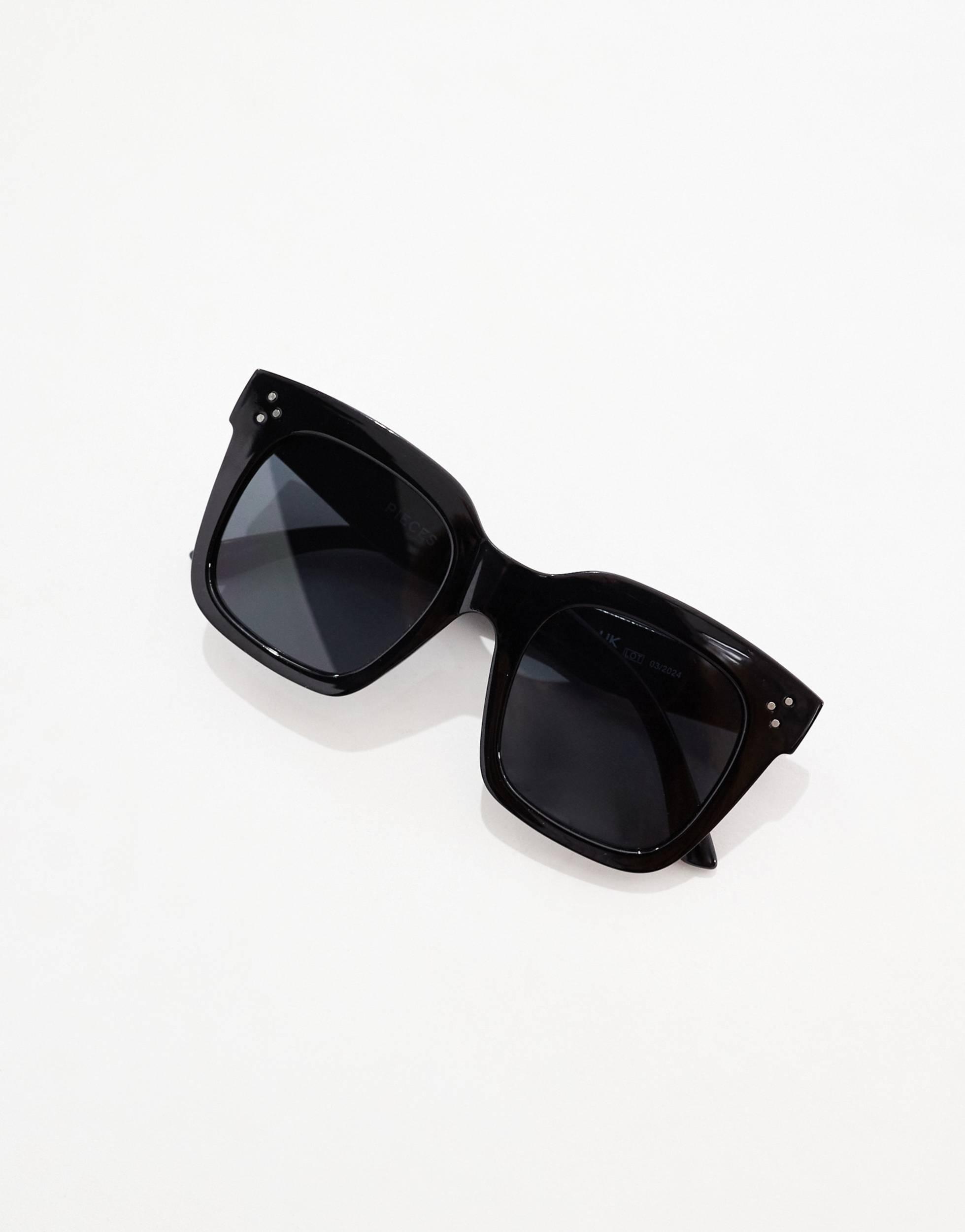 Pieces Chunky Square Frame Sunglasses in Black Lyst UK