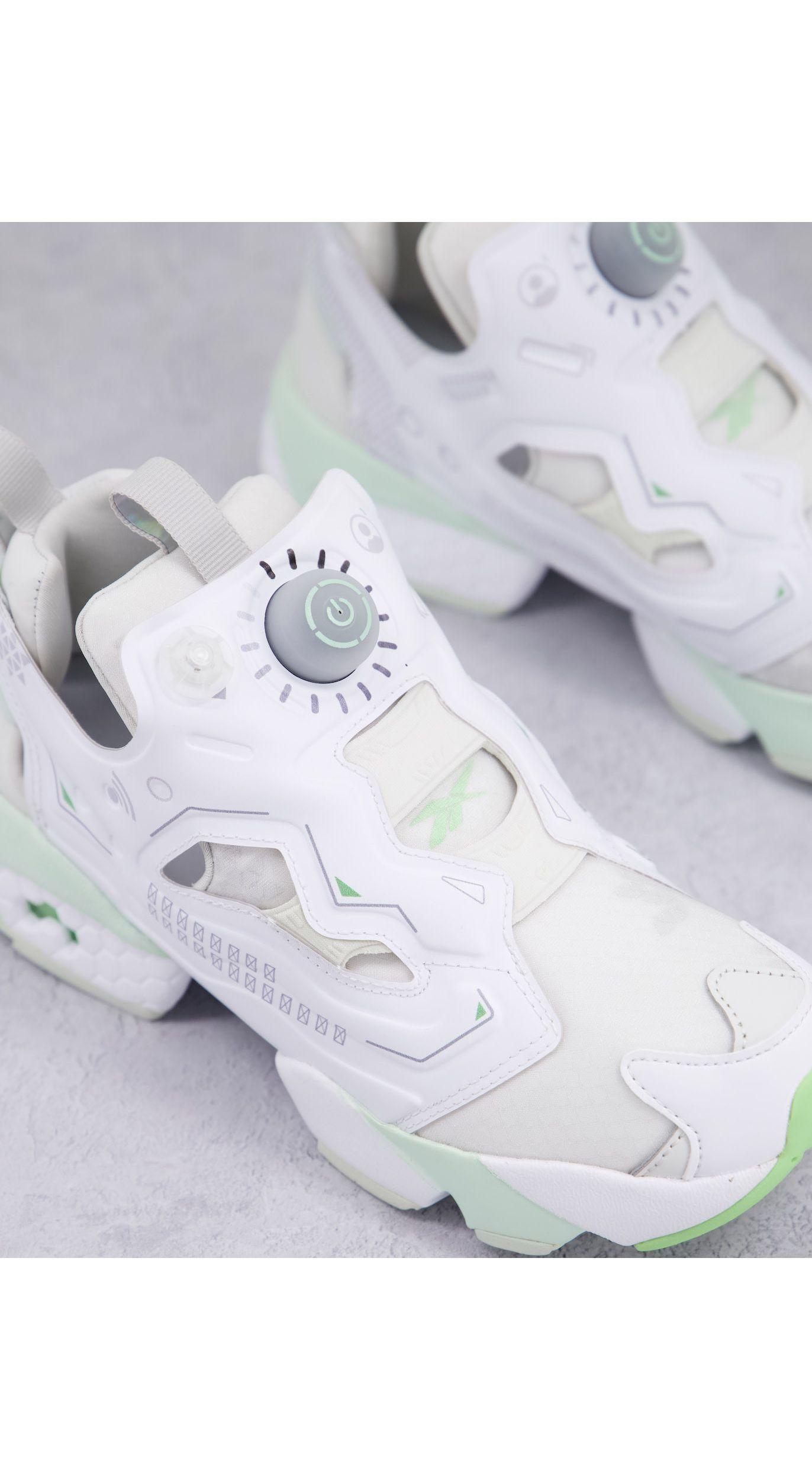 reebok insta pump fury all white