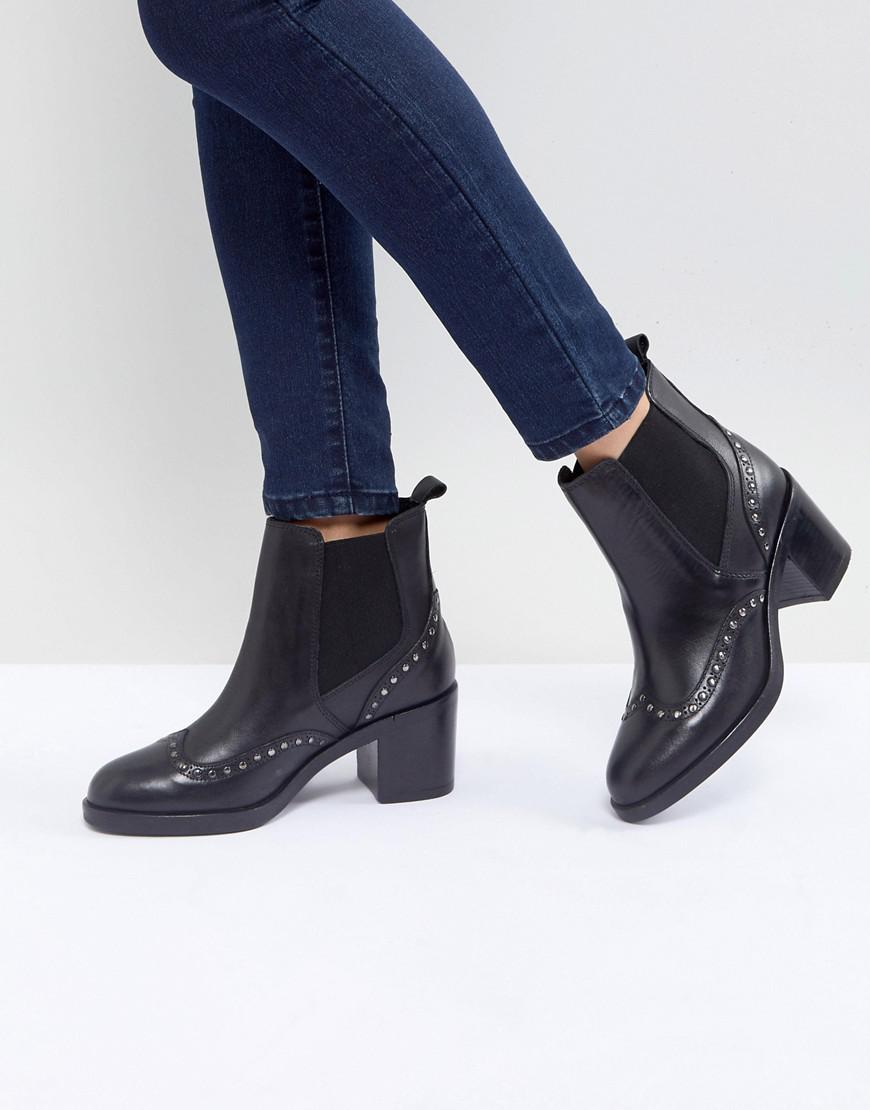 Carvela Kurt Geiger Stop Leather Studded Ankle Boots in Black - Lyst