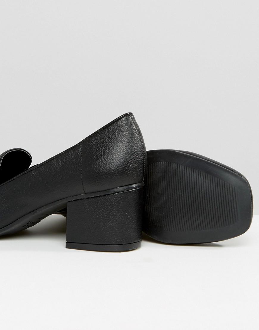 block heel tassel loafers