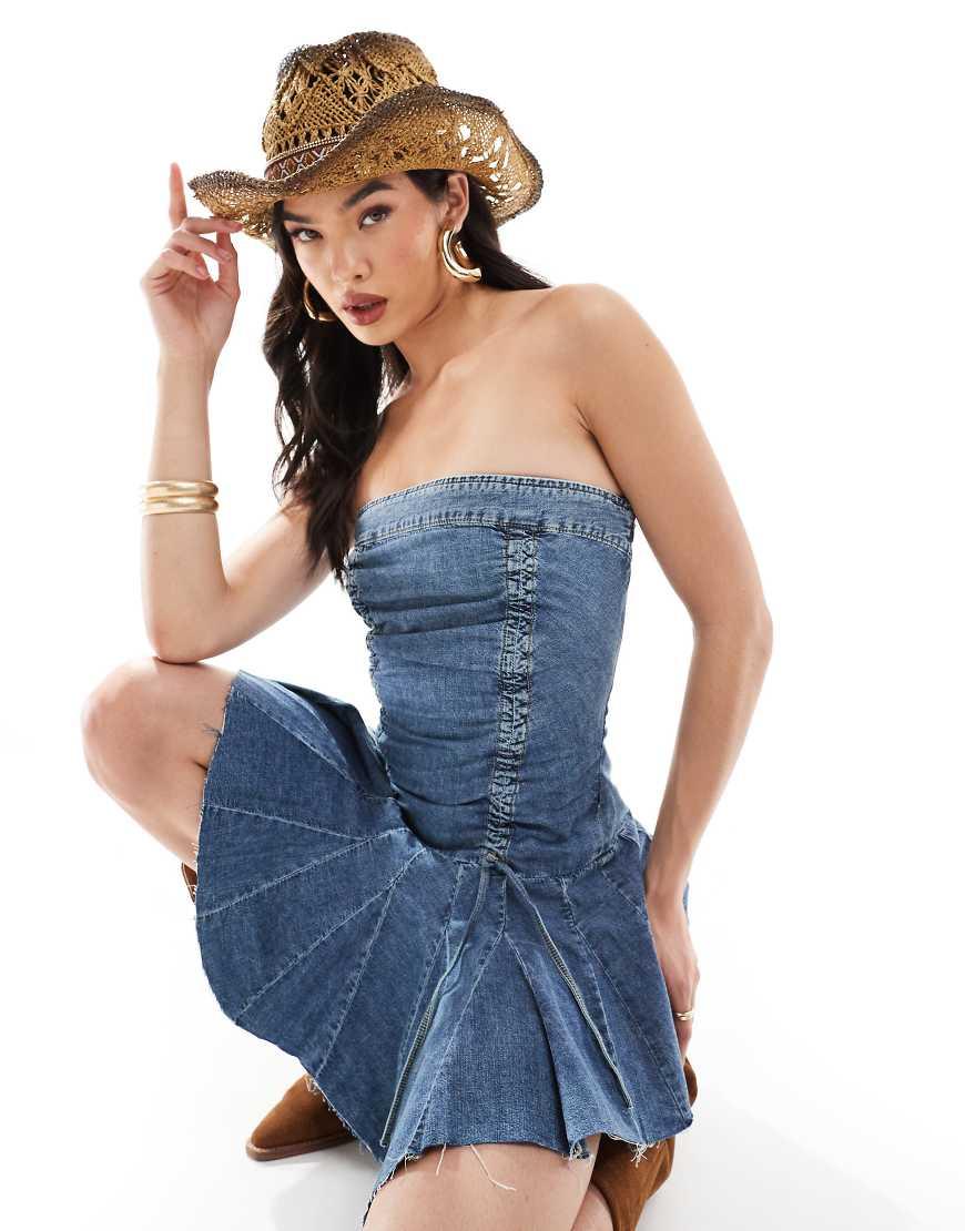 pull&bear denim dress Short studded denim dress