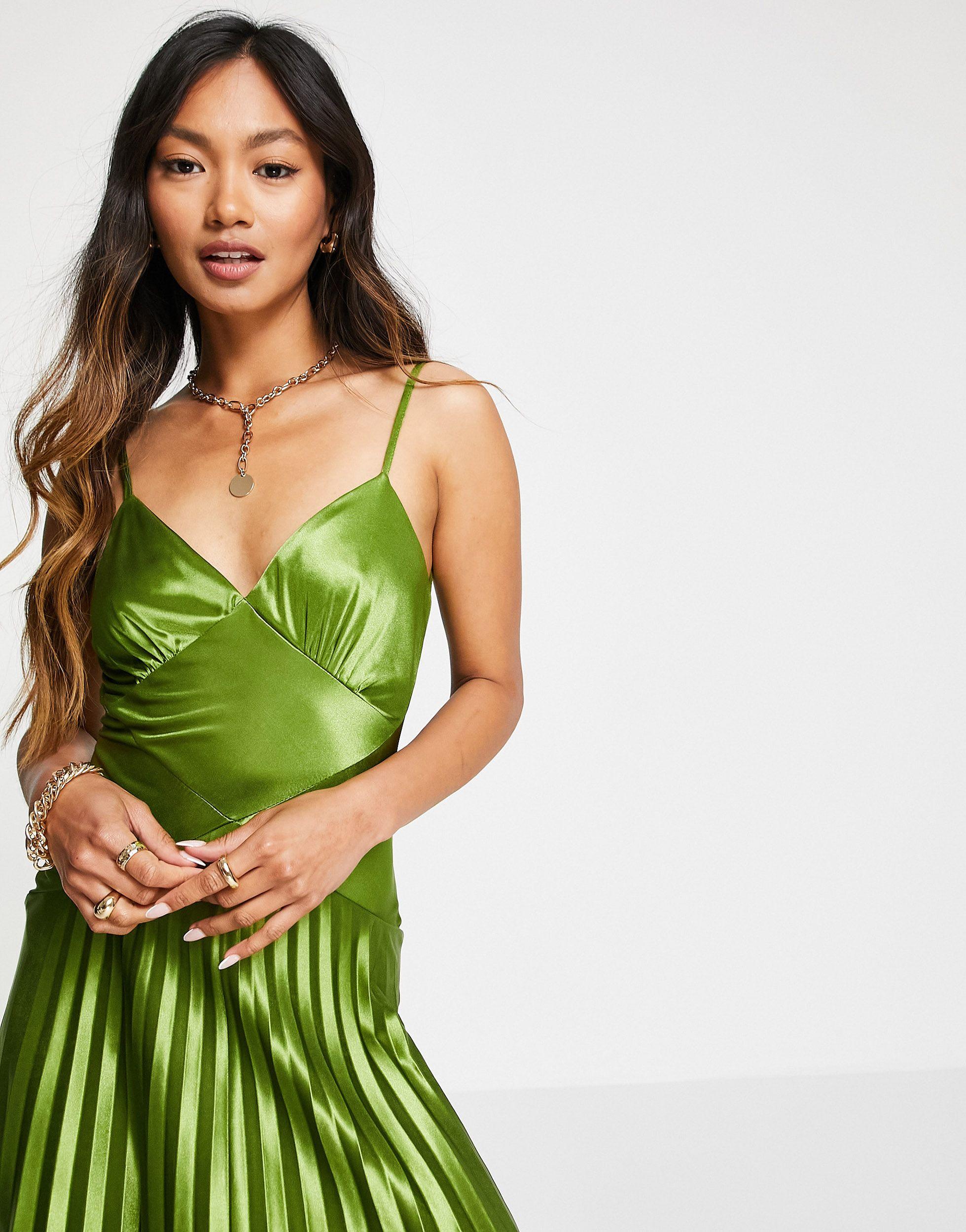 Robe longue caraco plissée en satin à coutures apparentes - olive ASOS en  coloris Vert | Lyst