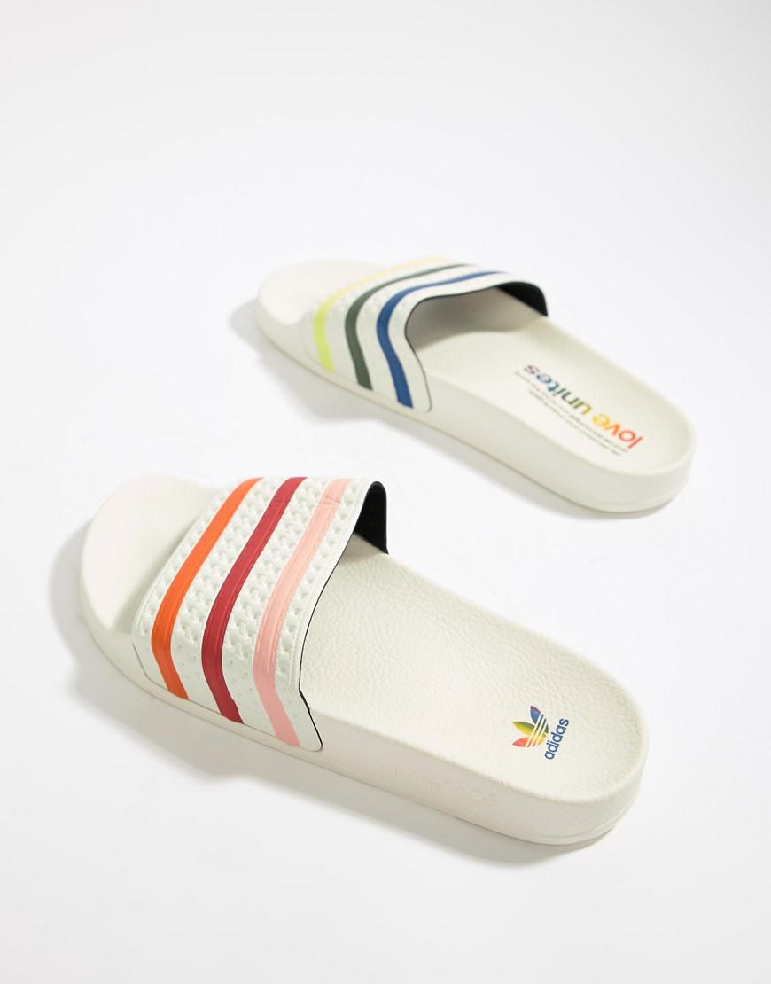 white sliders adidas