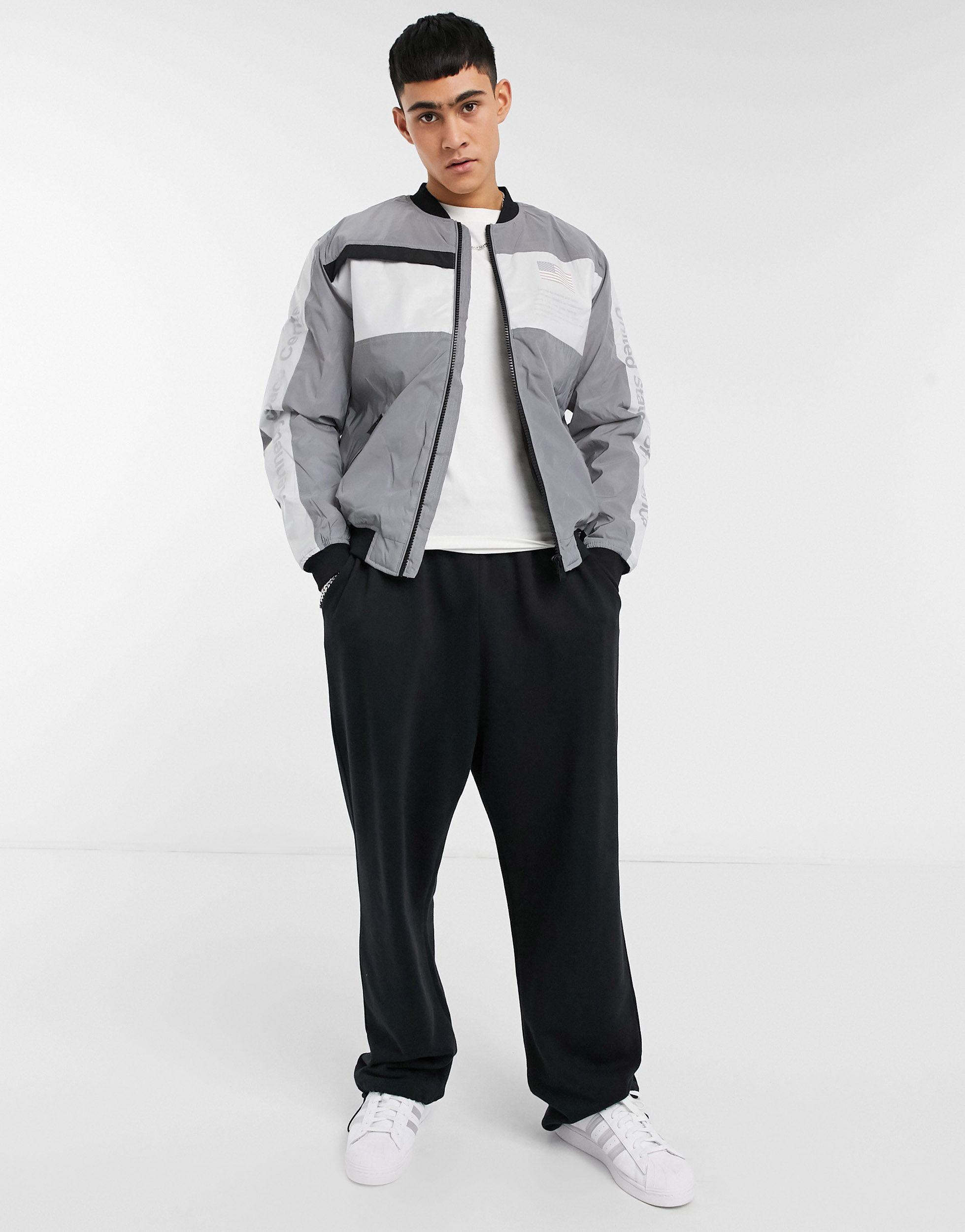 jaket bomber nasa pull and bear