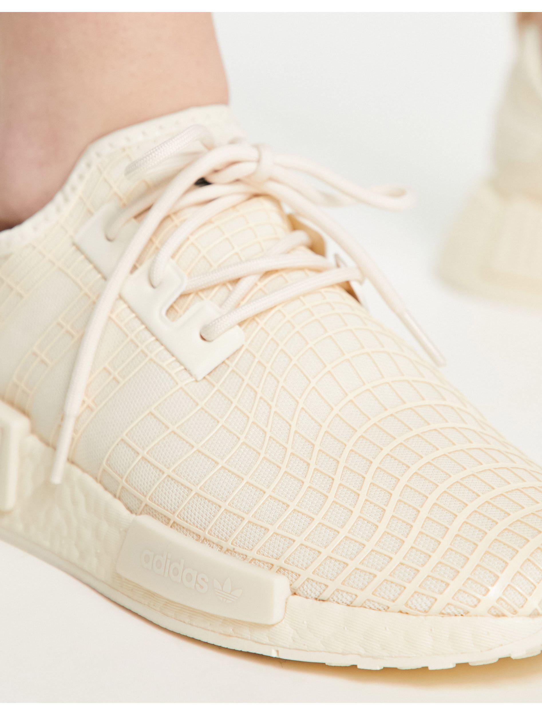 Ulv i fåretøj motivet fragment adidas Originals Nmd_r1 Sneakers in White | Lyst