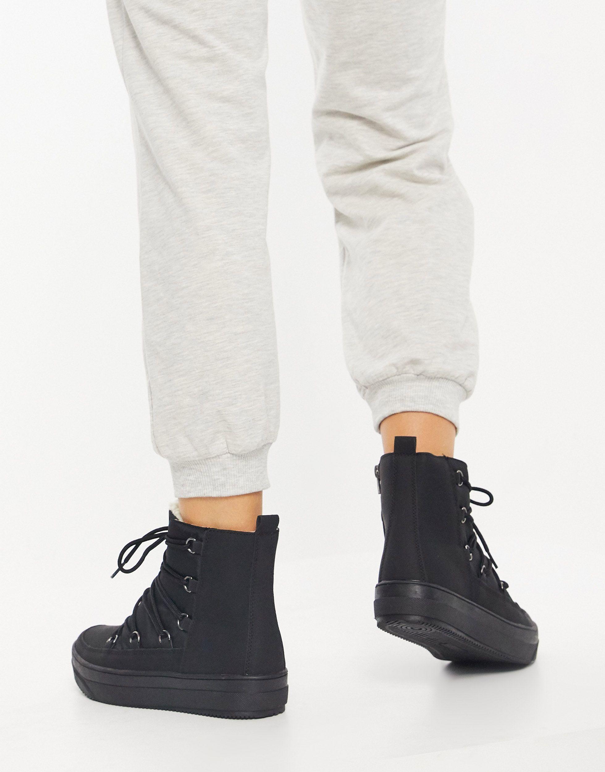 London Rebel Snow Boots in Black | Lyst