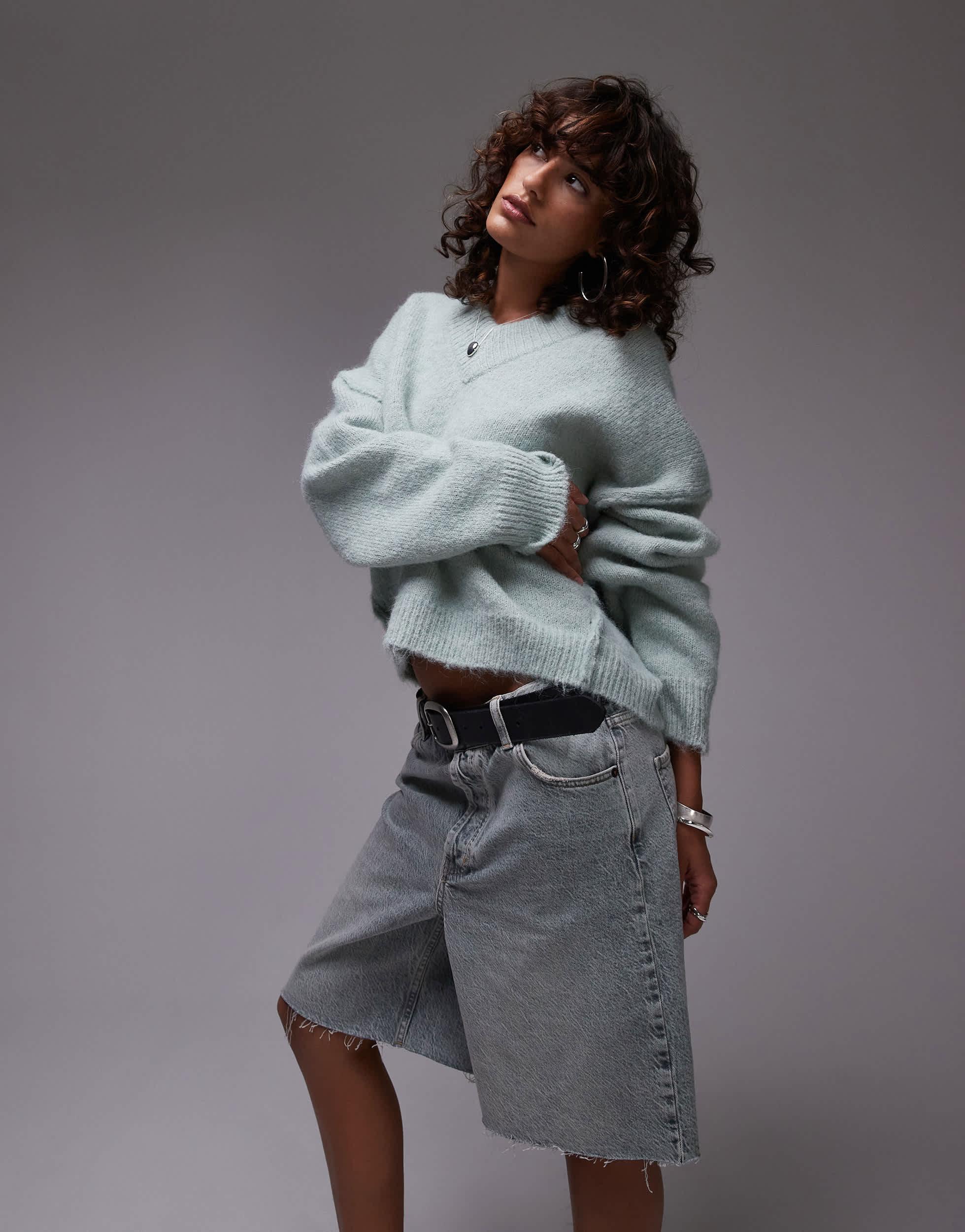 Pull en maille duveteuse à col en v montant TOPSHOP en coloris