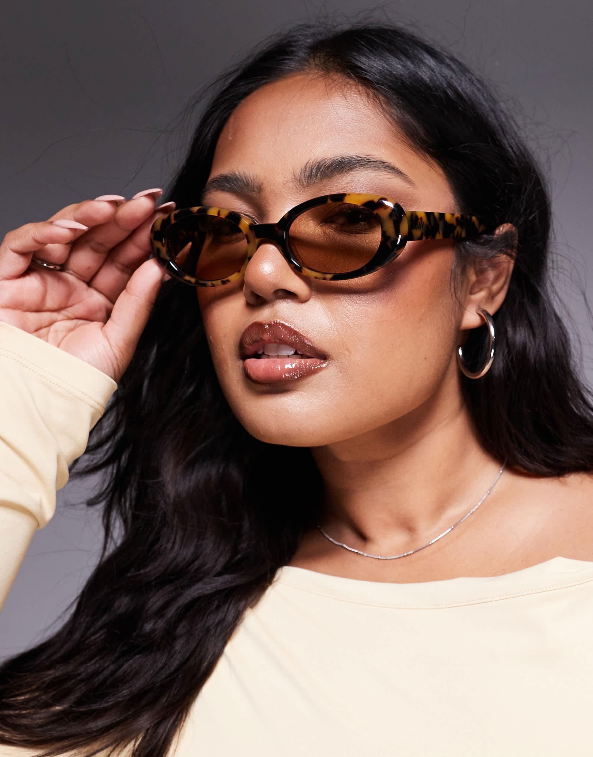 New Quay Feel cute Tortoiseshell Oval Sunglasses - Brown Lenses Quay Quay Felt Cute Slim Oval Sunglasses in Yellow | Lyst main image 2