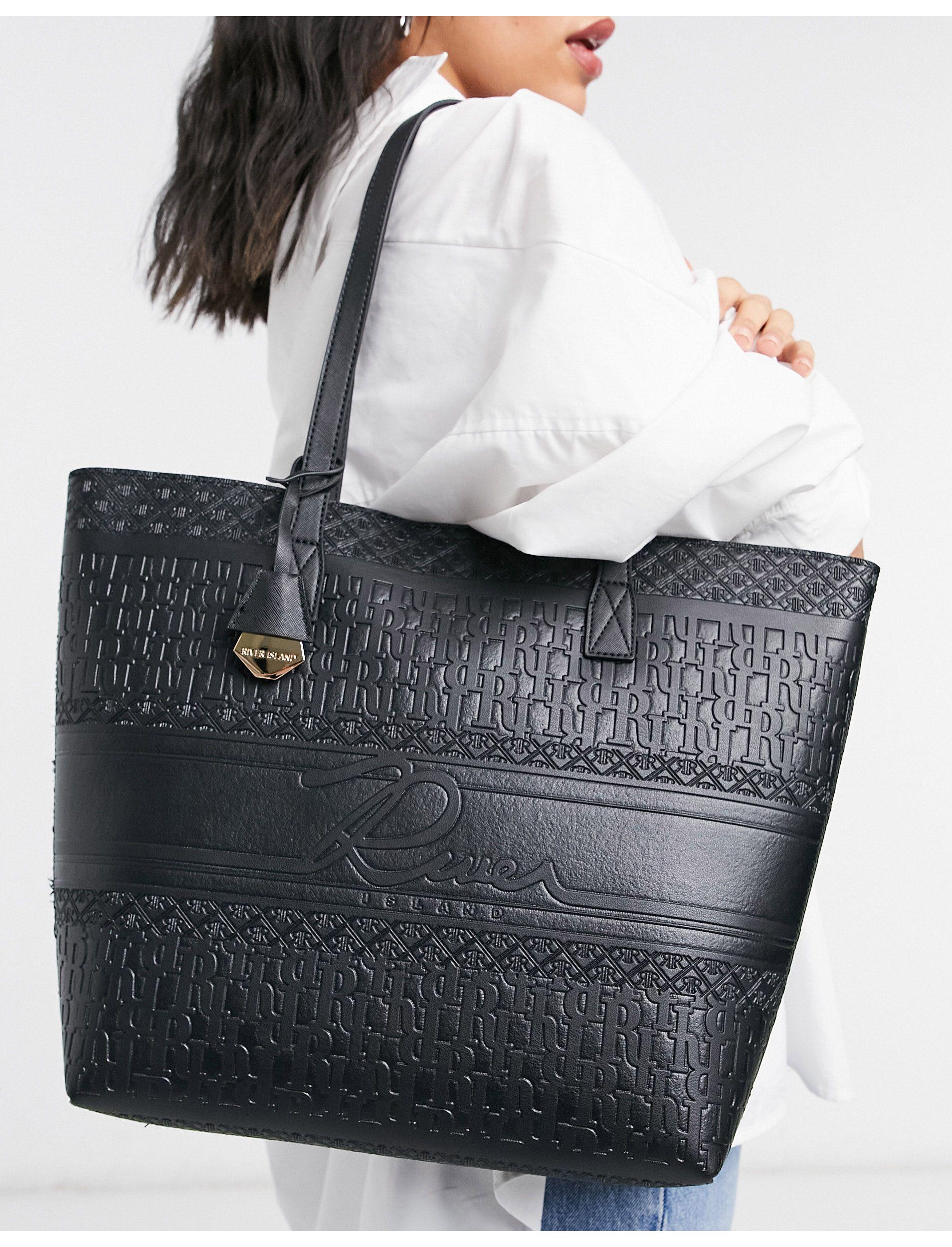 pochette river island