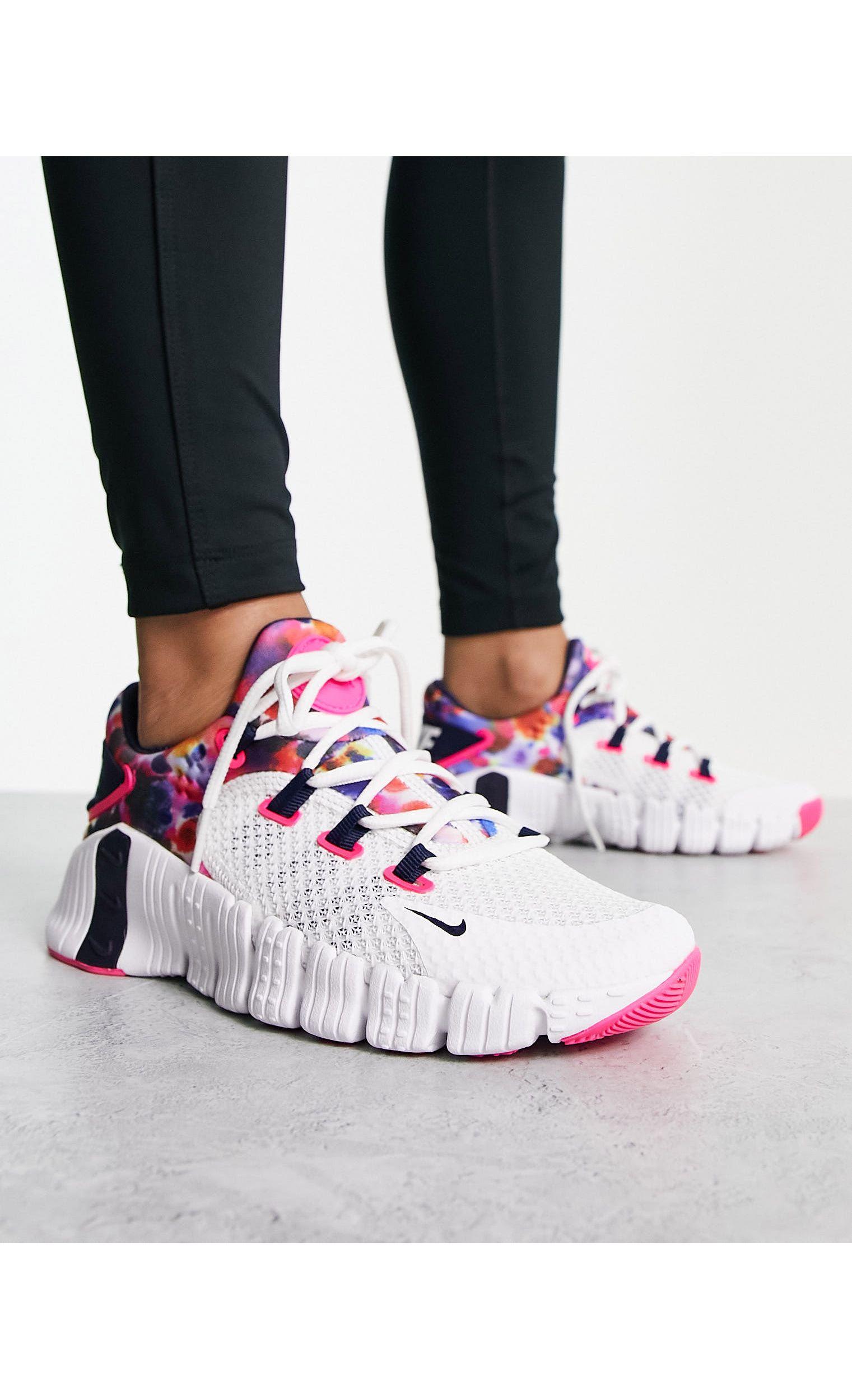 Nike Free Metcon 4 Sneakers in White | Lyst