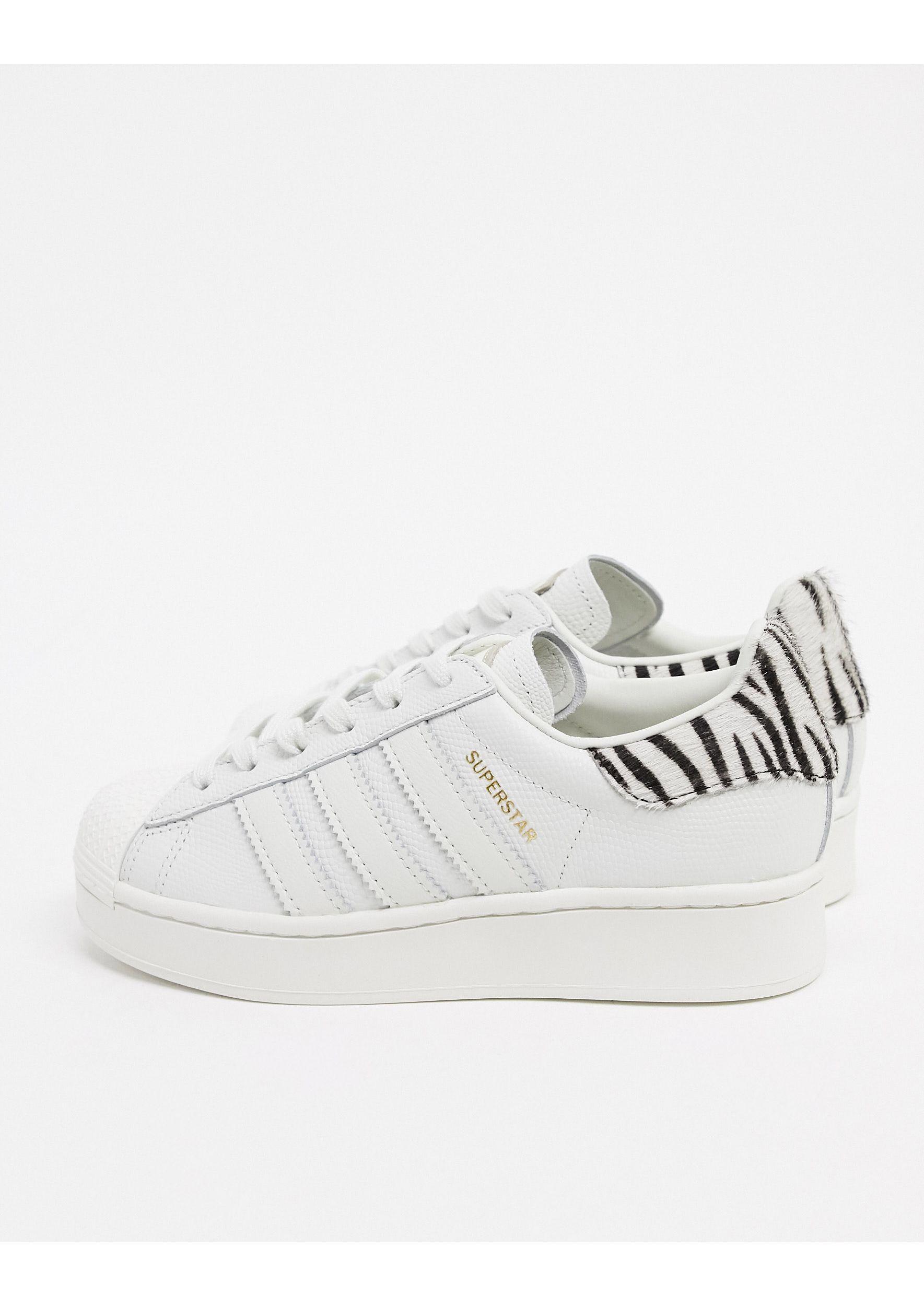 Adidas Superstar Bold sneaker van leer met zebraprint - Schoenen.nl