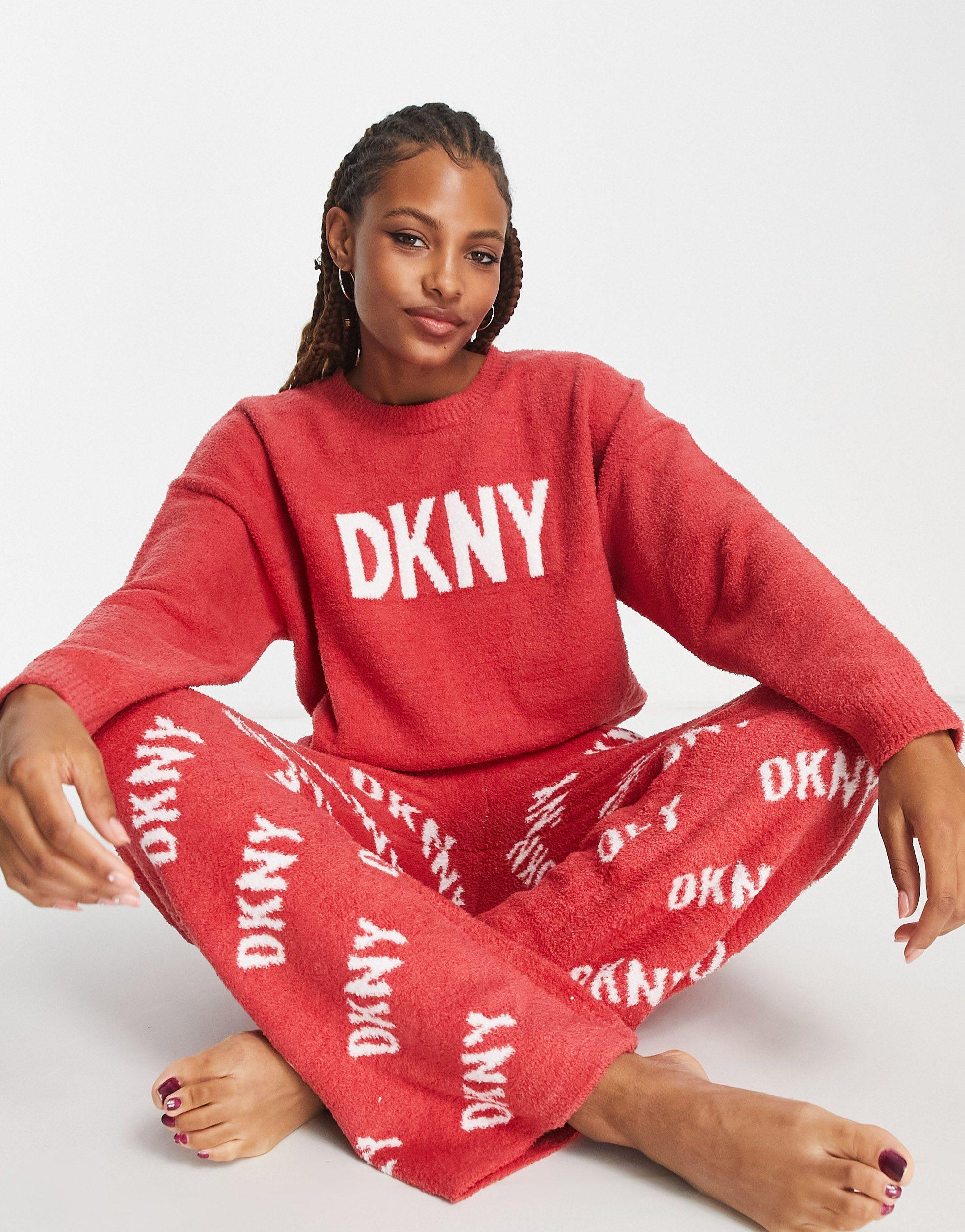 DKNY – premium – lounge-set aus bouclé mit oberteil und hose mit weitem  bein in Rot | Lyst DE