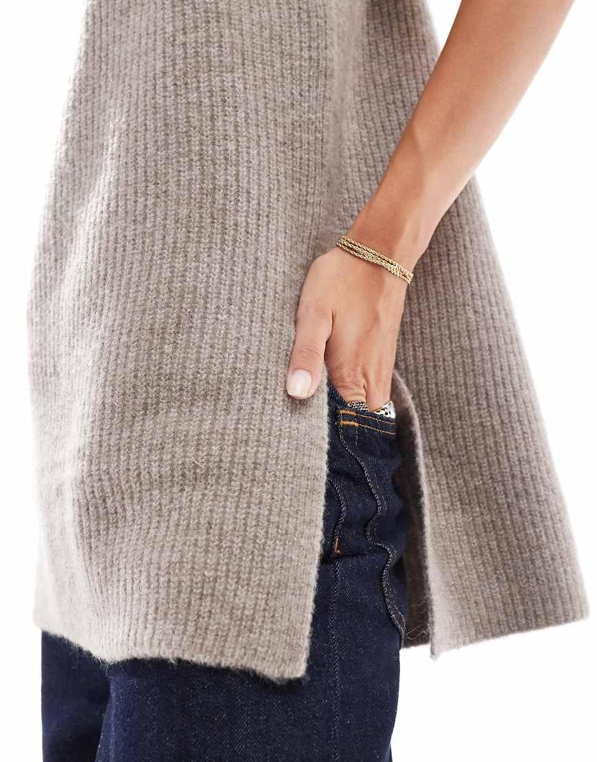 New Look Tabard Longline Vest Jumper in Natural Lyst UK