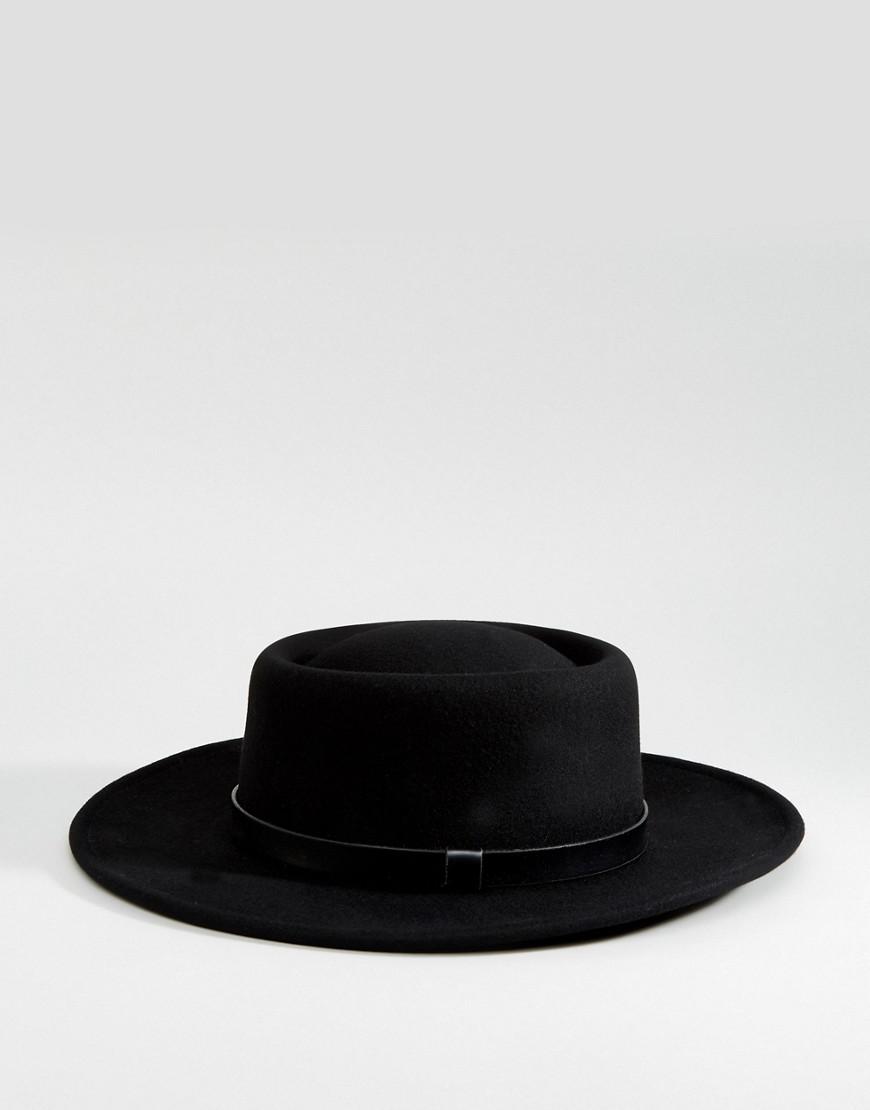 black oversized fedora hat