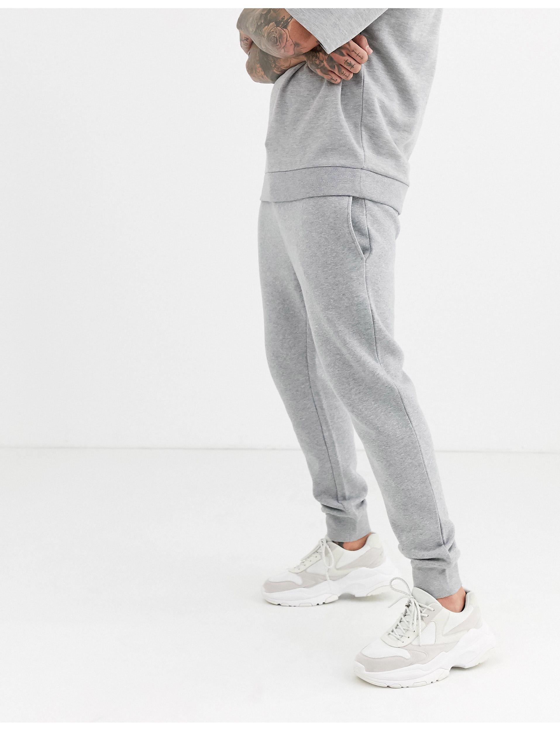gray sweatpants on men