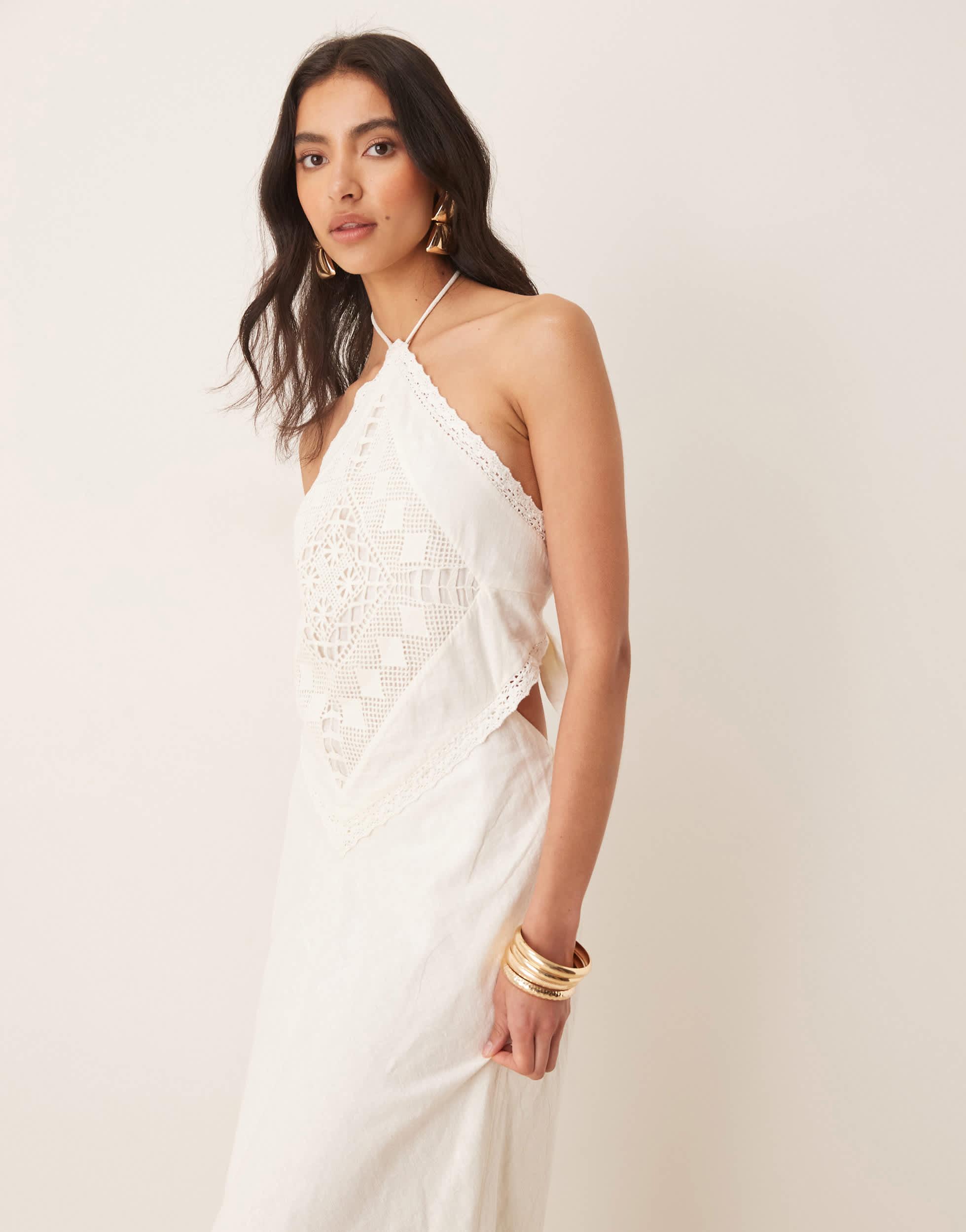 Abercrombie & Fitch Halterneck Scarf Cutout Mini Dress in Natural | Lyst