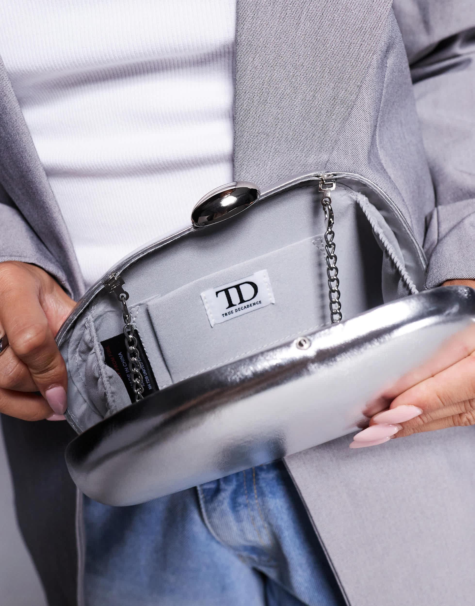 True Decadence Schwarze Clutch Mit Silber True Decadence Taschen